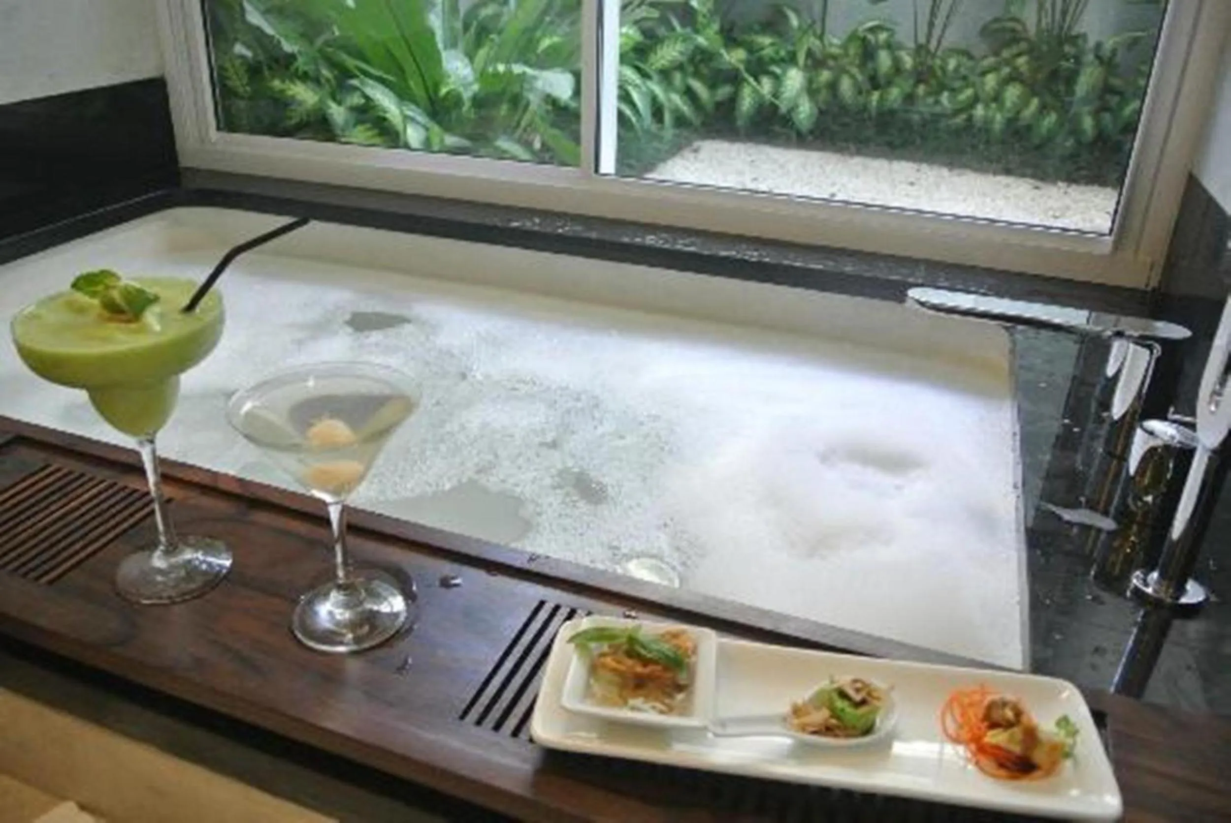Bathroom in hu'u Villas