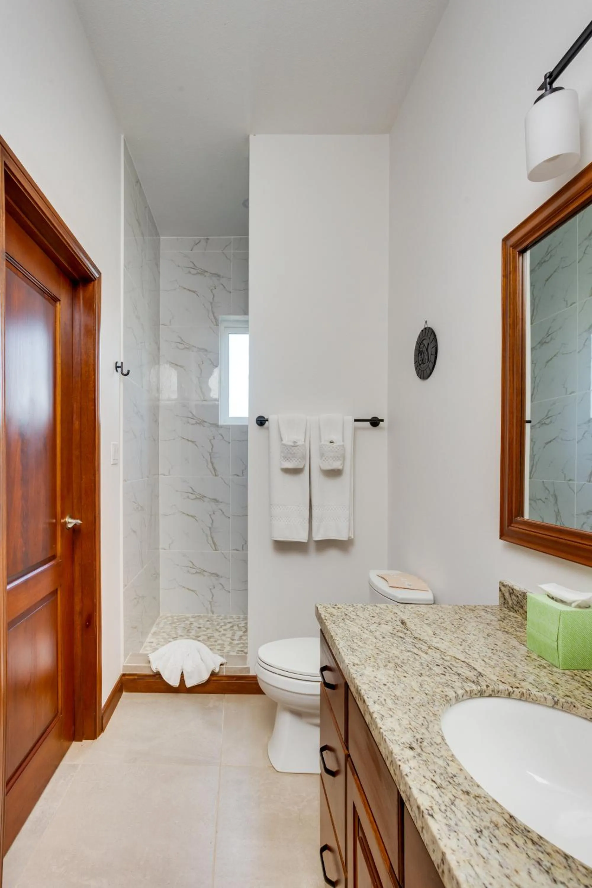 Shower in Seiri del Mar