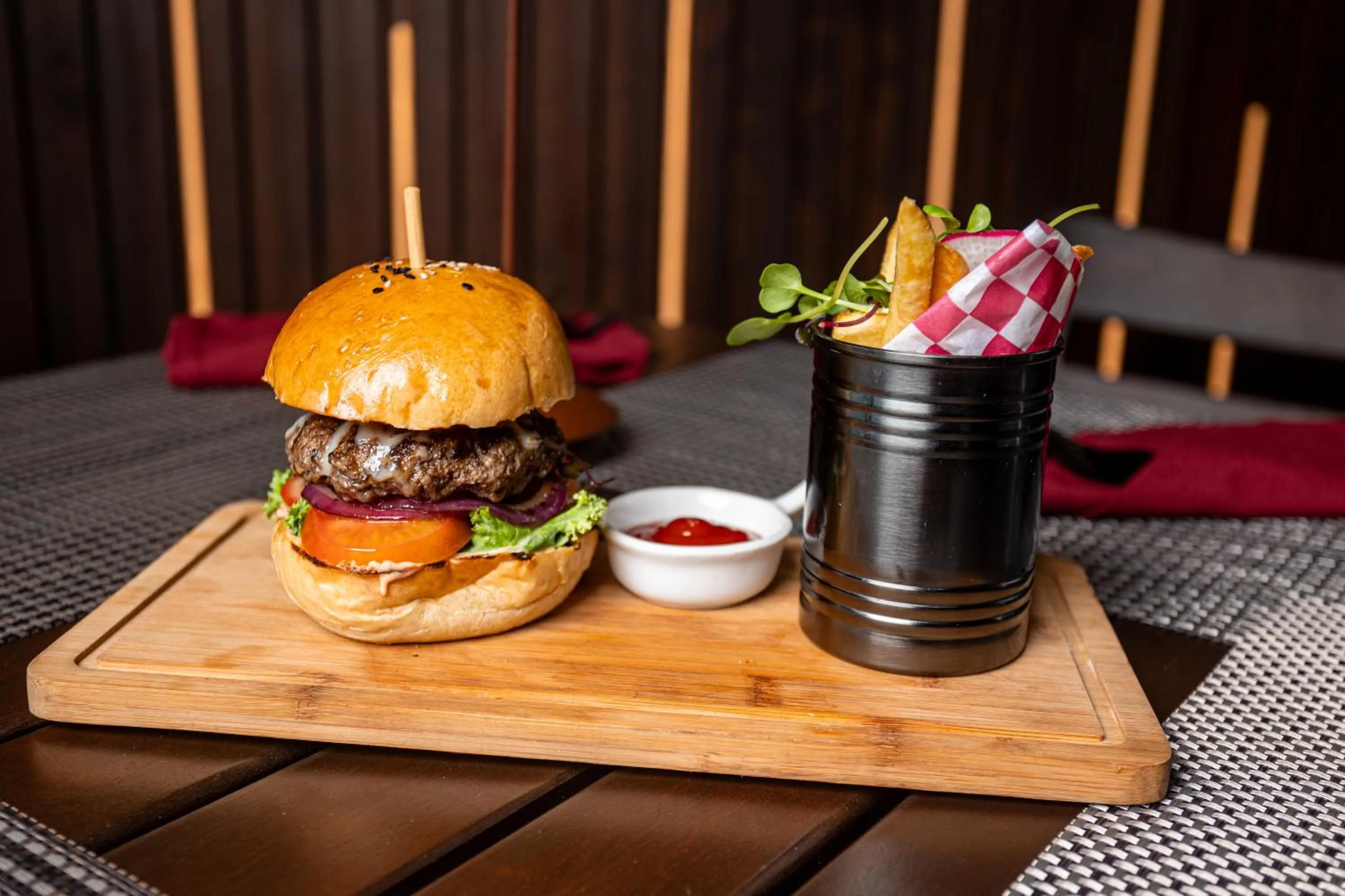 Restaurant/places to eat in Seiri del Mar