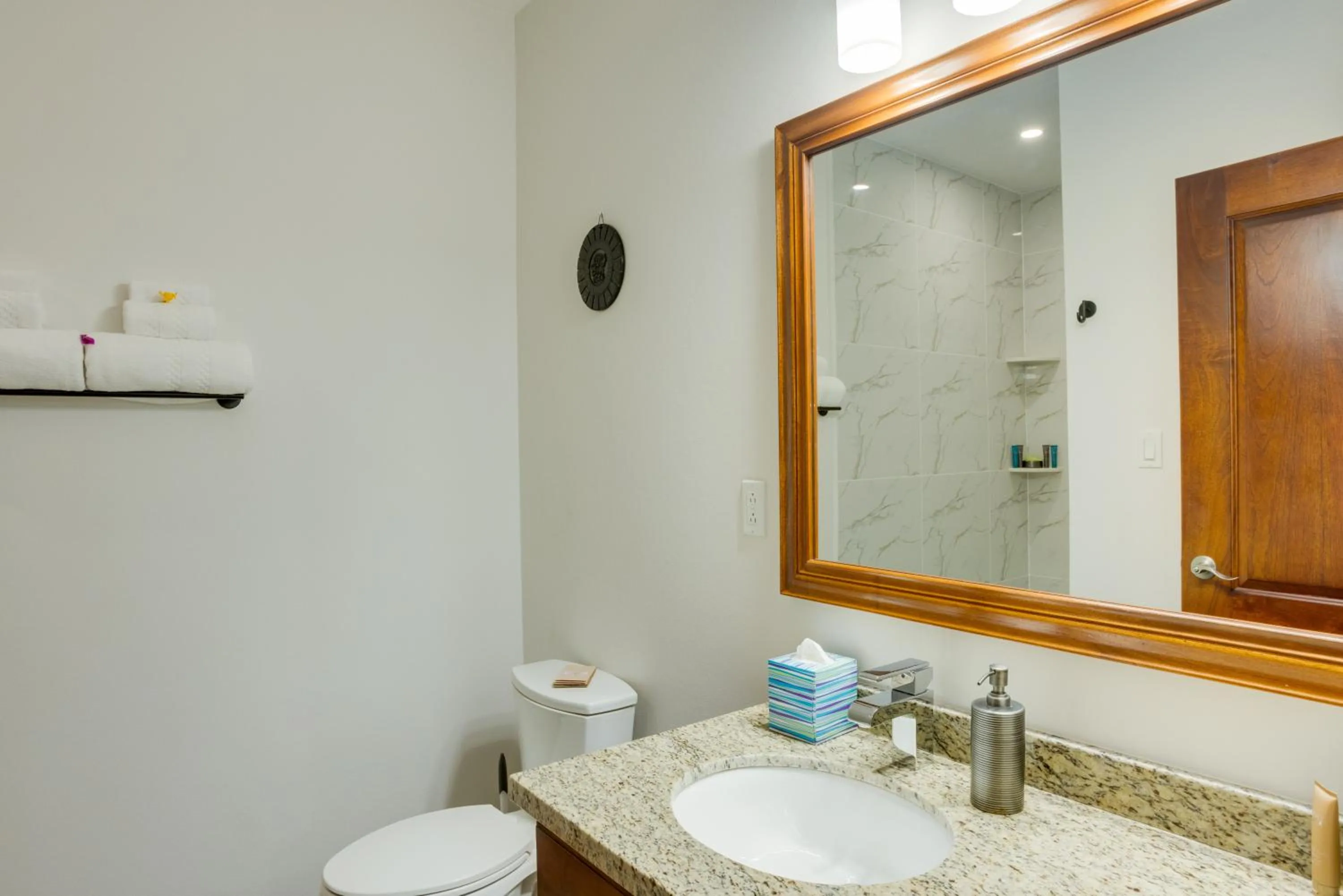 Shower in Seiri del Mar