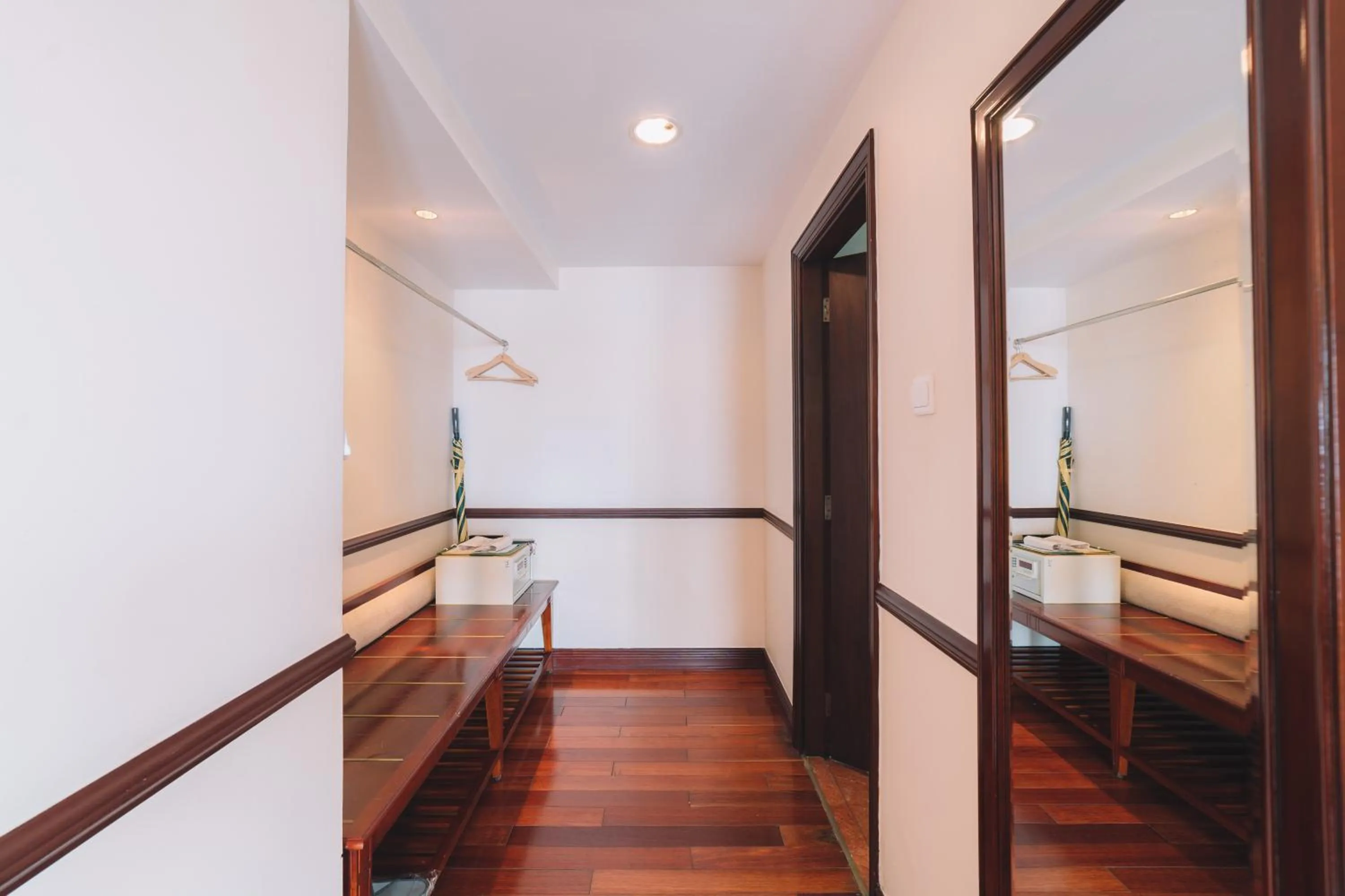 microwave in Saigon Dalat Hotel