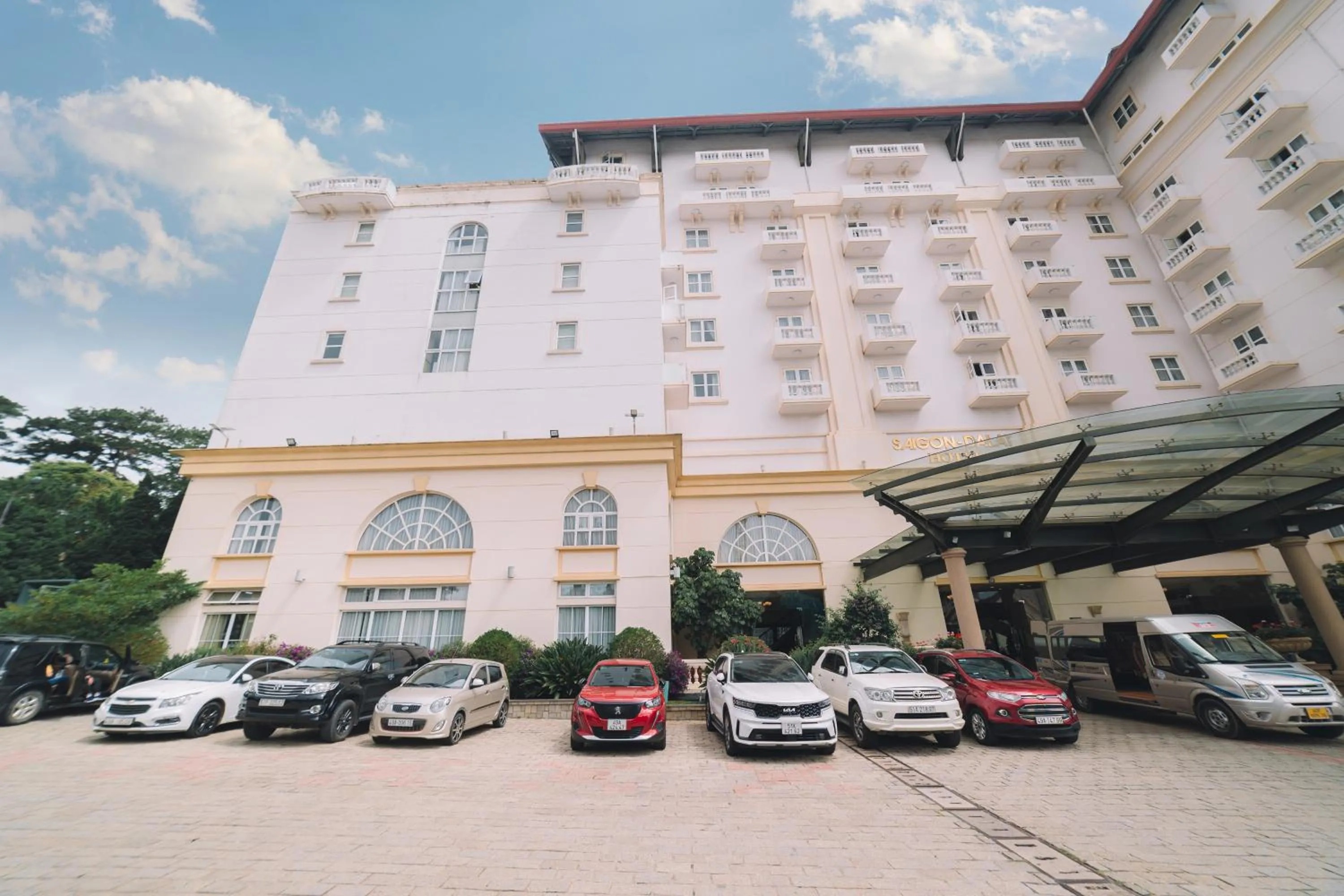 Property building in Saigon Dalat Hotel