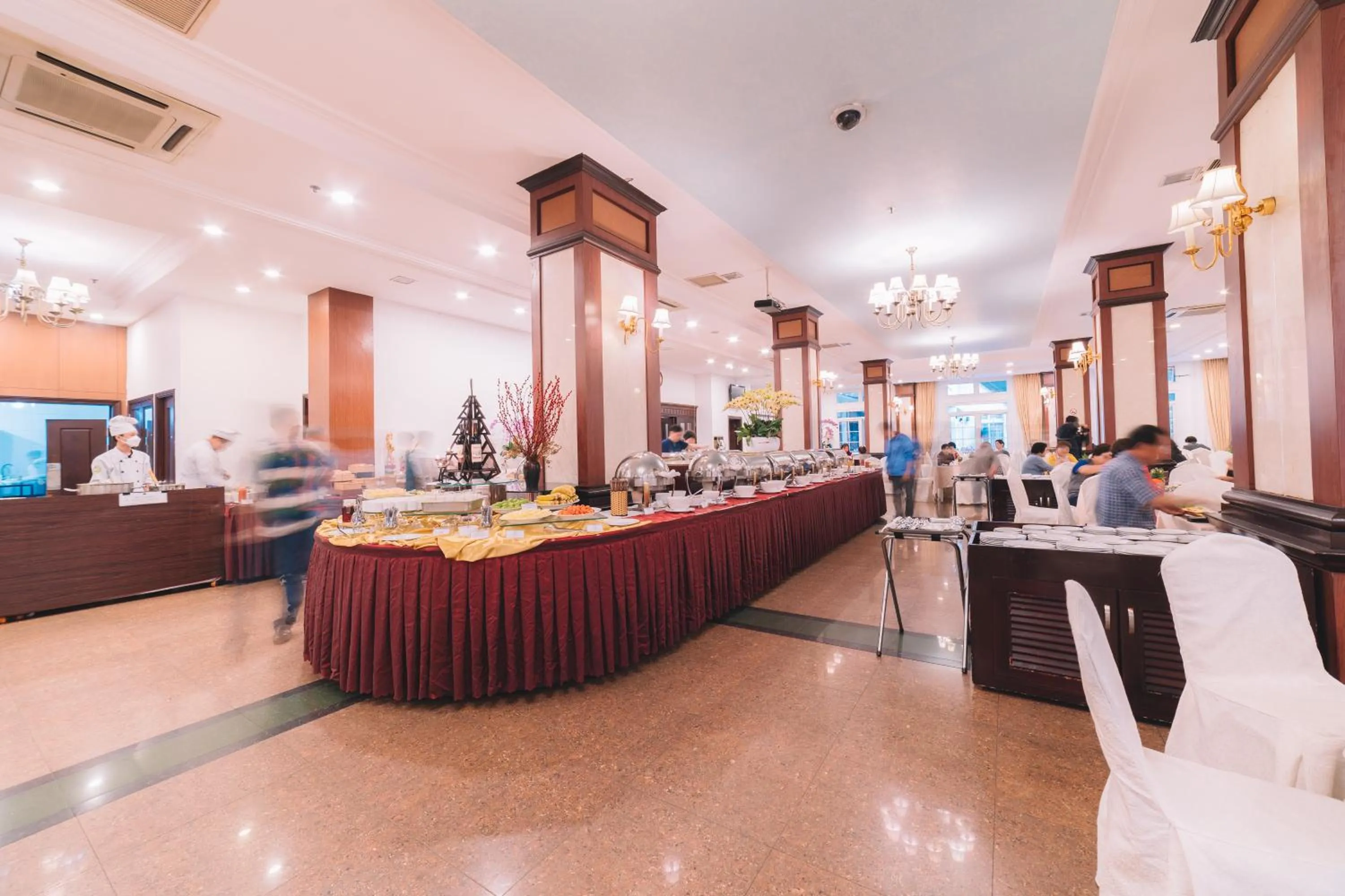 Buffet breakfast in Saigon Dalat Hotel