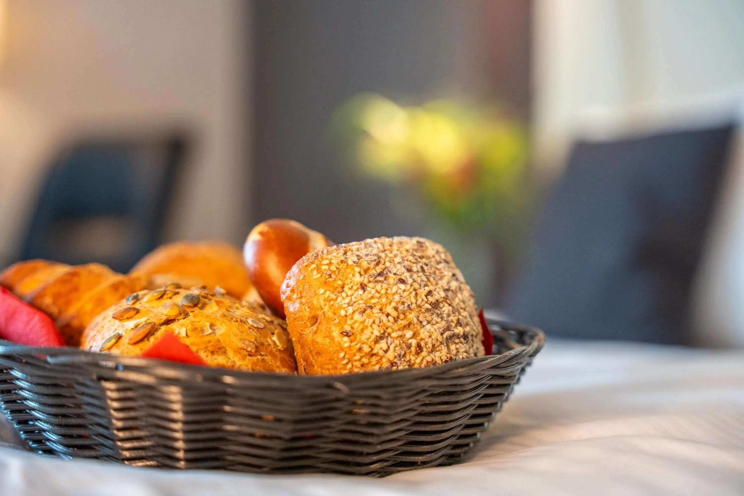 Food in Airways Hotels Frankfurt Airport West