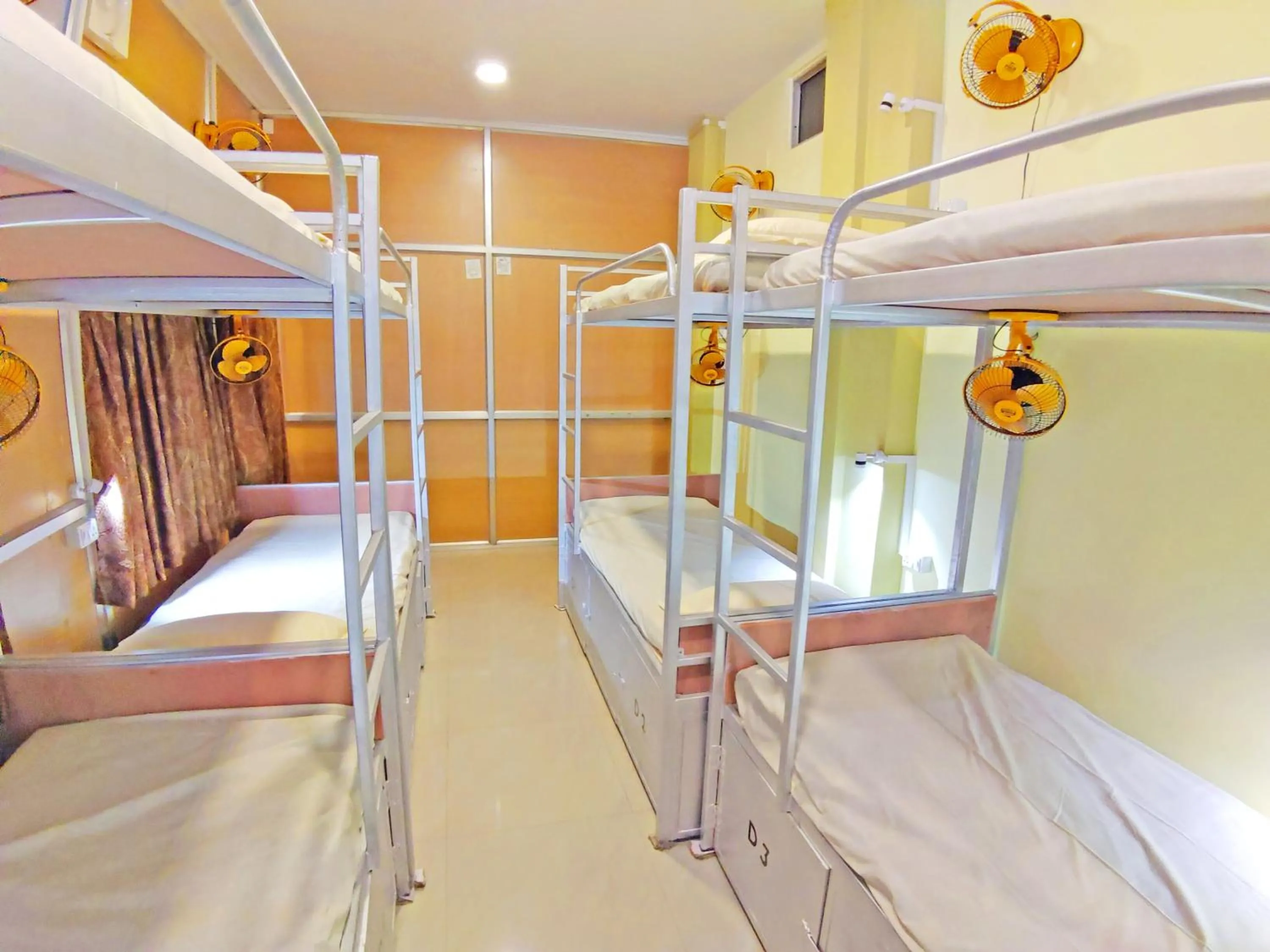 bunk bed in Hotel Ganesha