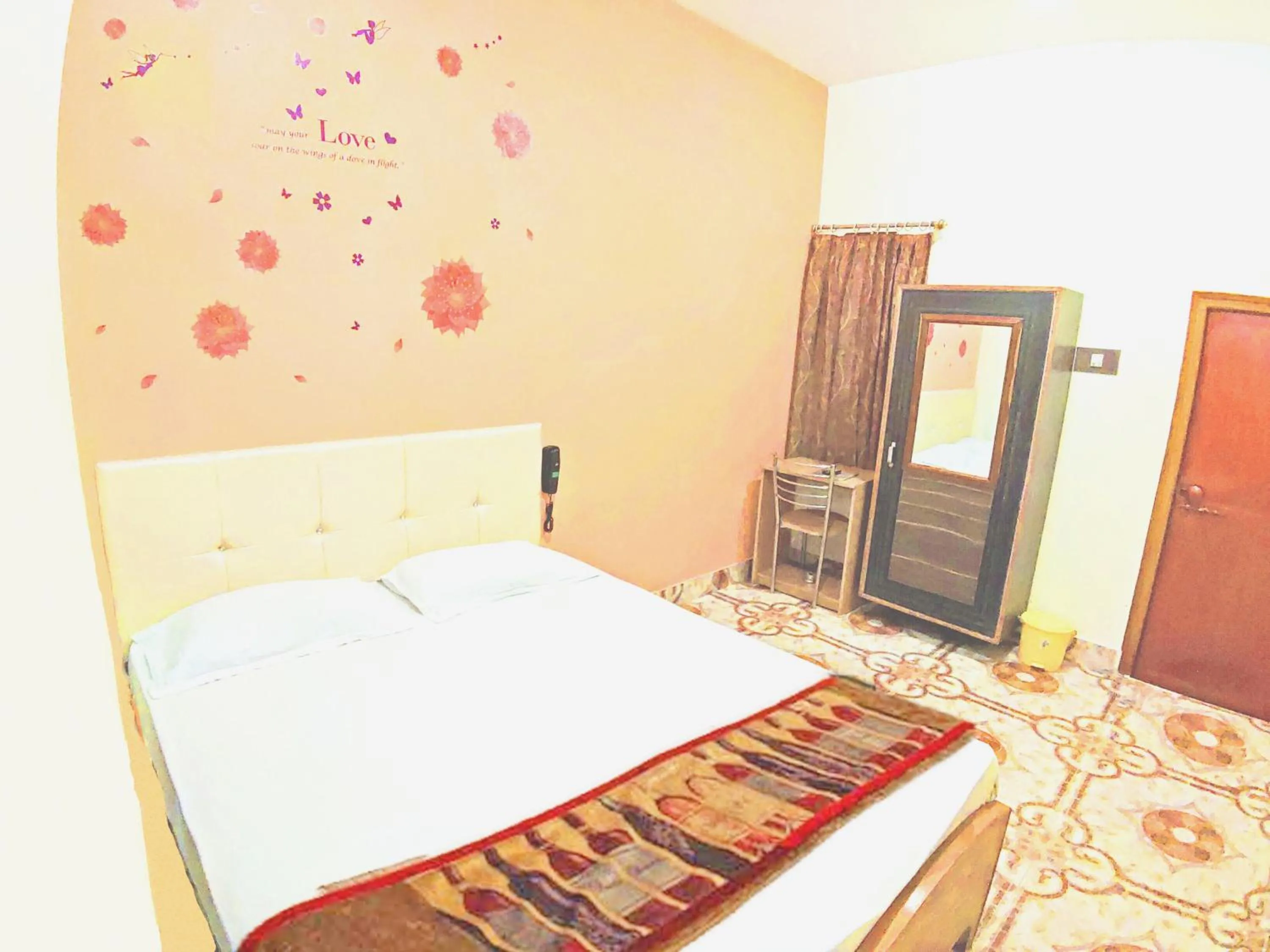 Photo of the whole room in Hotel Ganesha