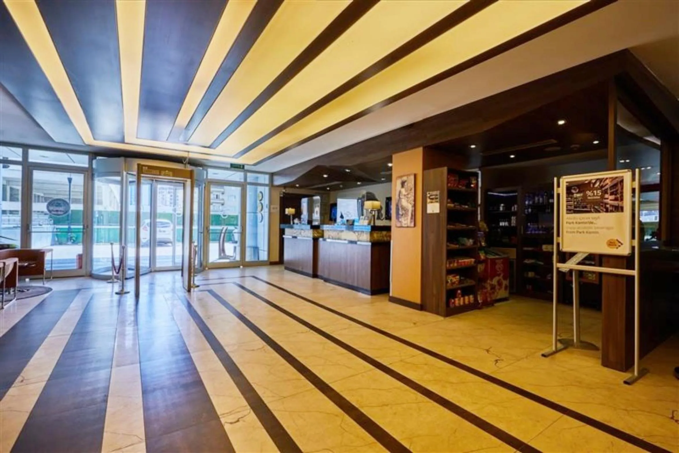 Lobby or reception in Dedeman Park Gaziantep Oteli