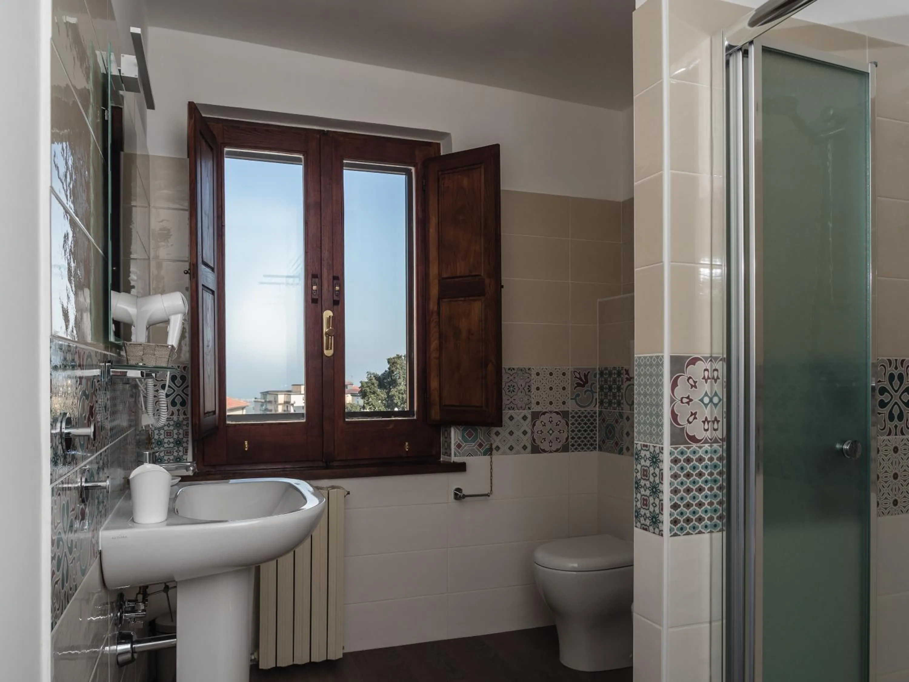 Shower in B&B Palazzo Policastri