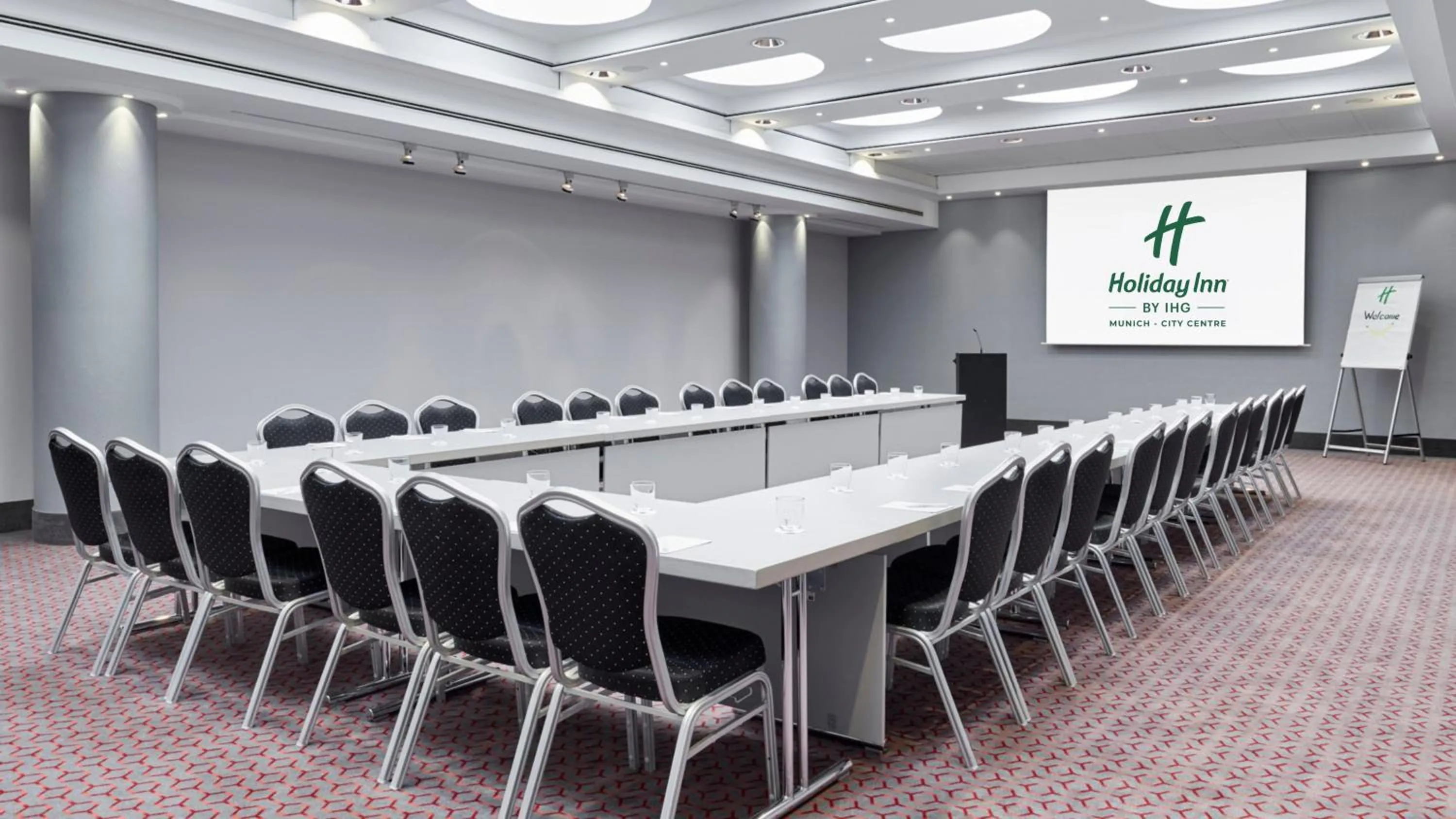 Meeting/conference room in Holiday Inn Munich City Centre by IHG