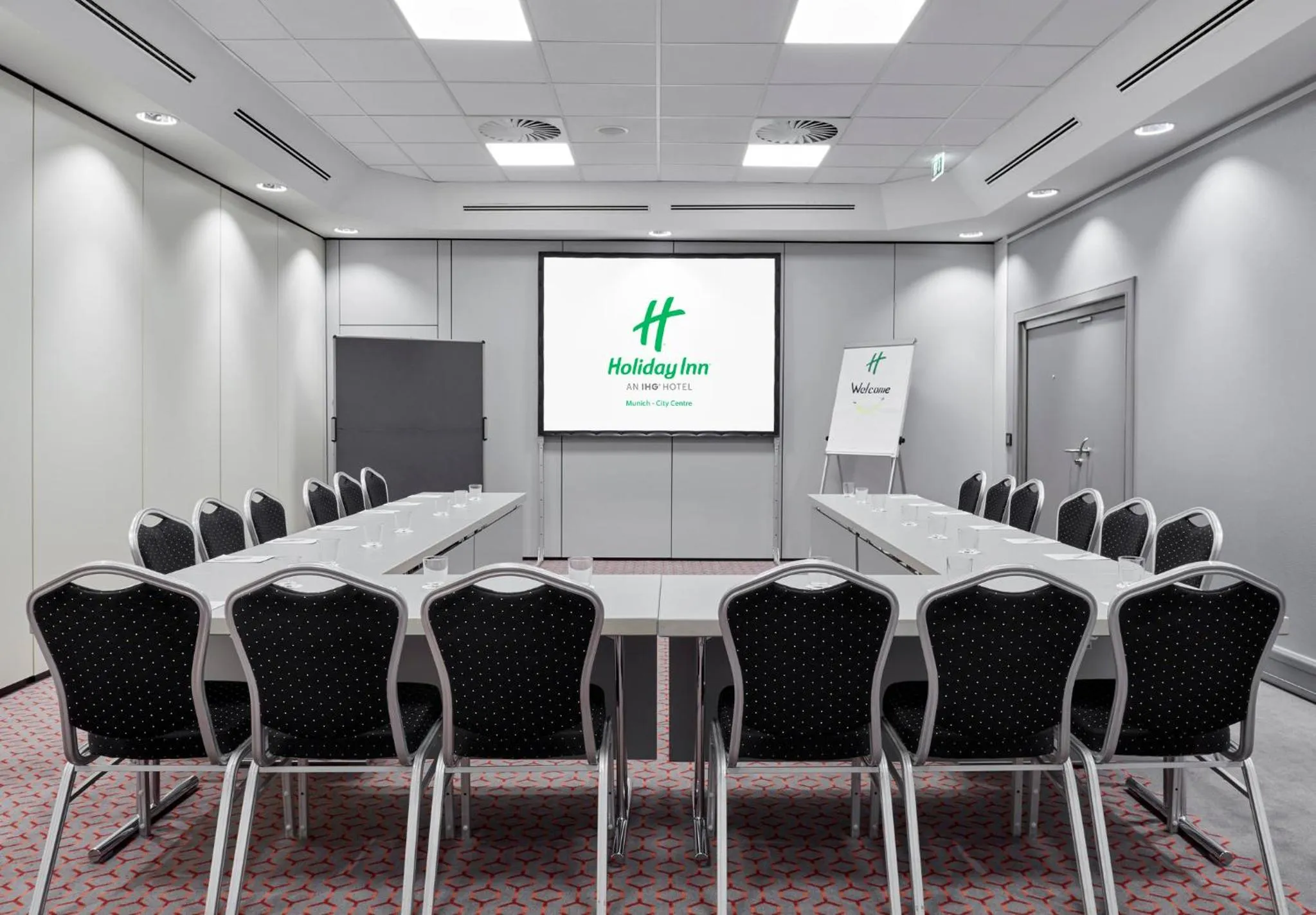 Meeting/conference room in Holiday Inn Munich City Centre by IHG