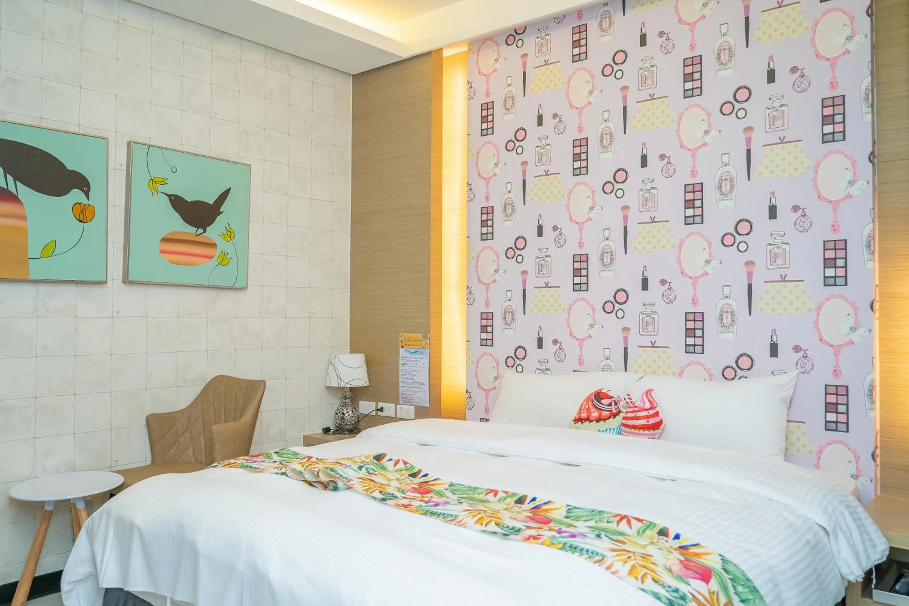 Bedroom, Bed in 日月潭天月水色民宿 (老街-停車-度假）skylight bnb