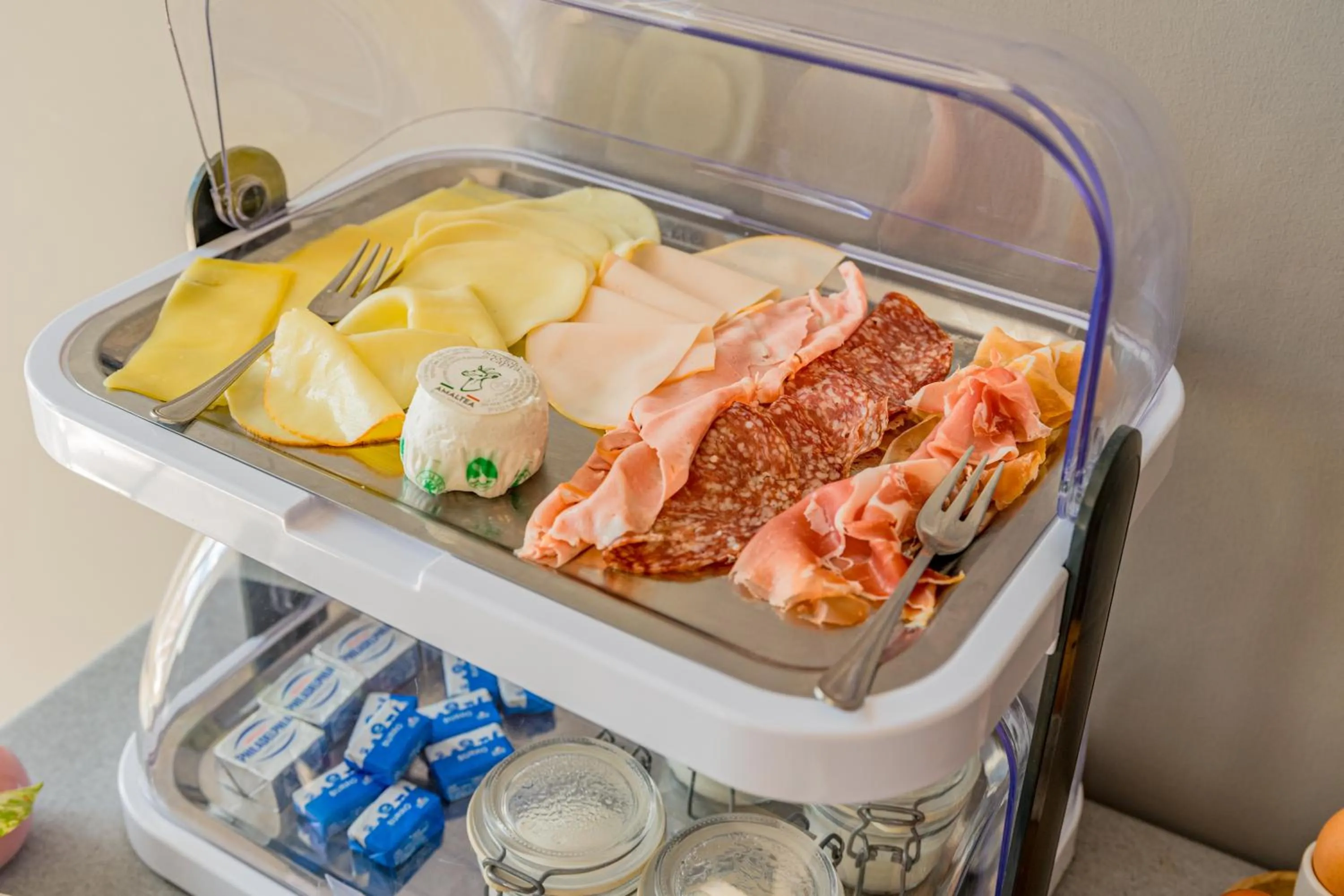 Food and drinks in B&B Ruffo di Bagnara Palazzo Monumentale