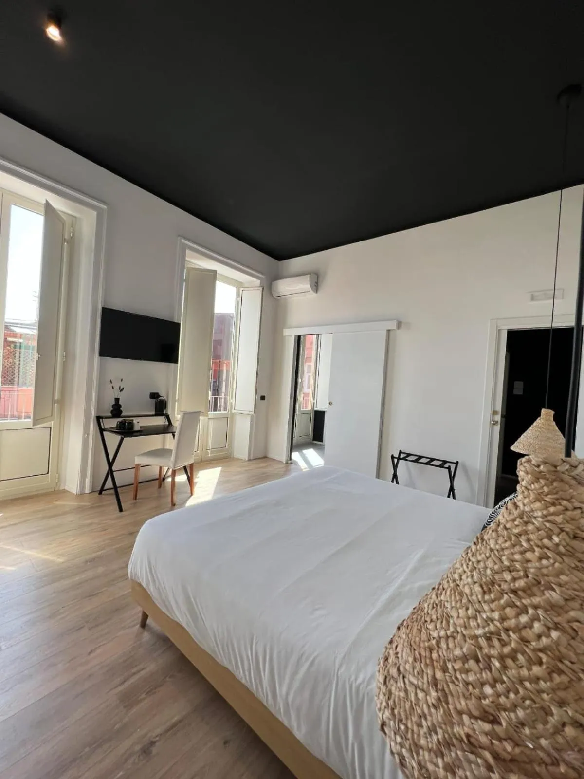 Bed in B&B Ruffo di Bagnara Palazzo Monumentale