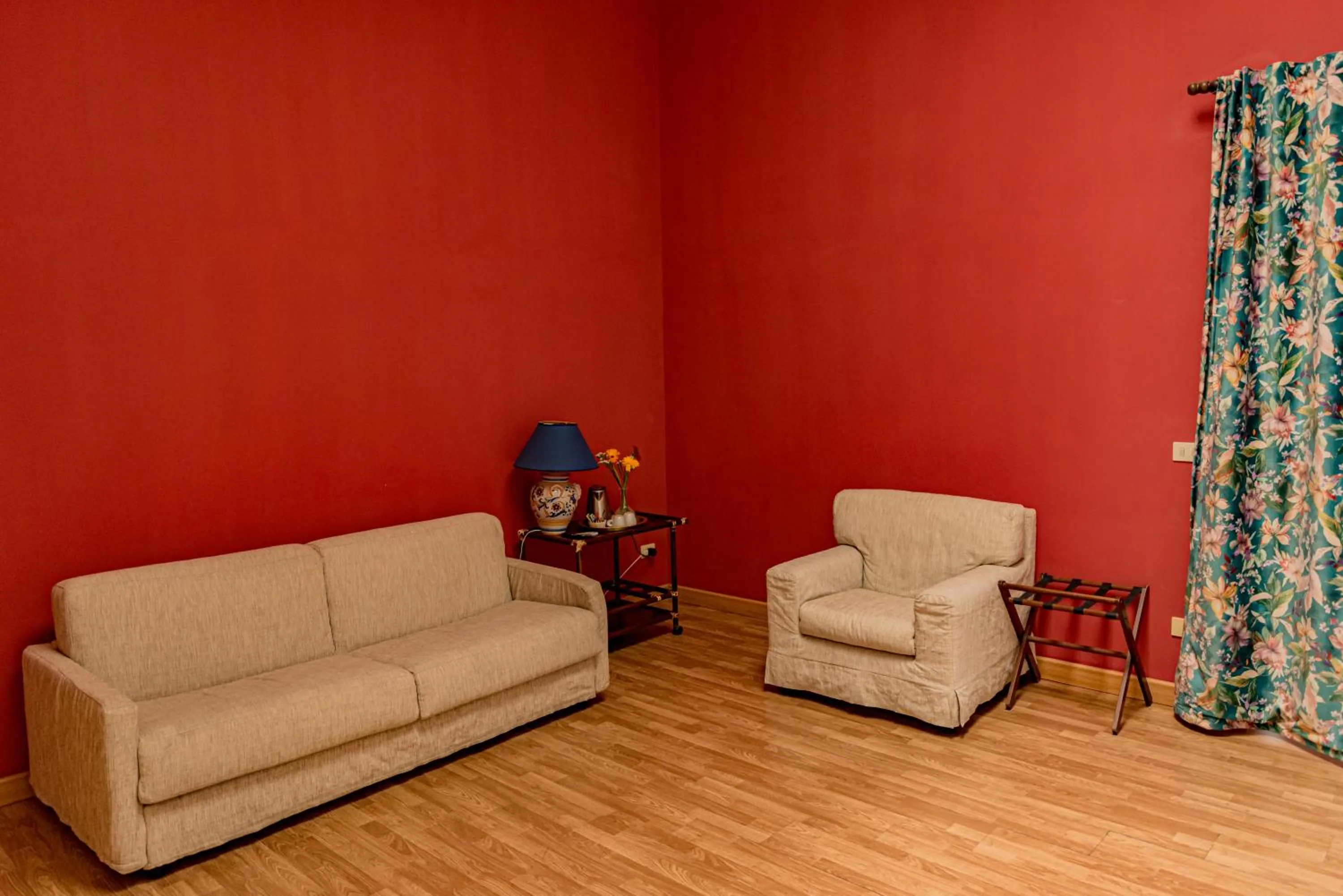 Living room in B&B Ruffo di Bagnara Palazzo Monumentale