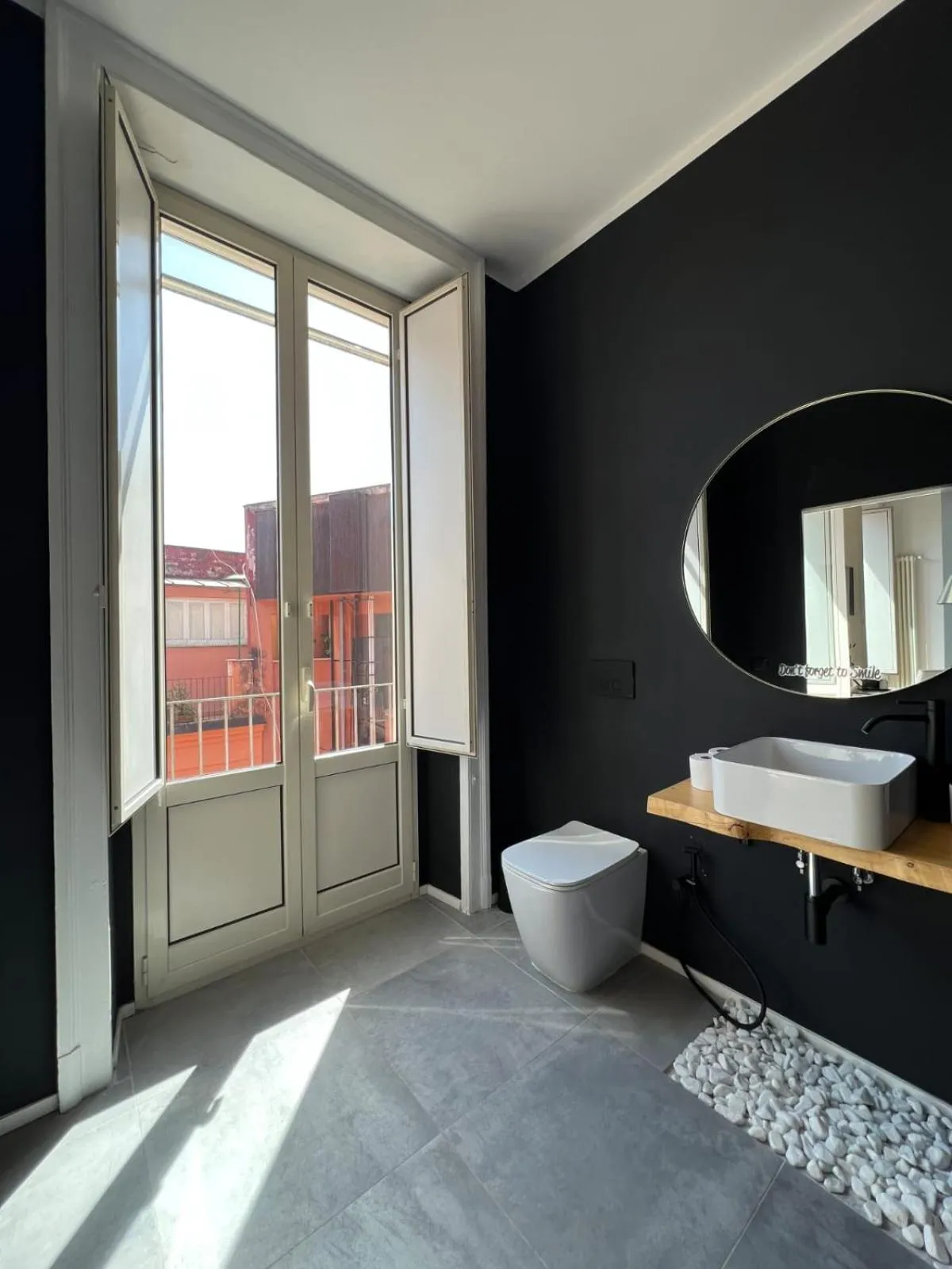 Shower, Bed in B&B Ruffo di Bagnara Palazzo Monumentale