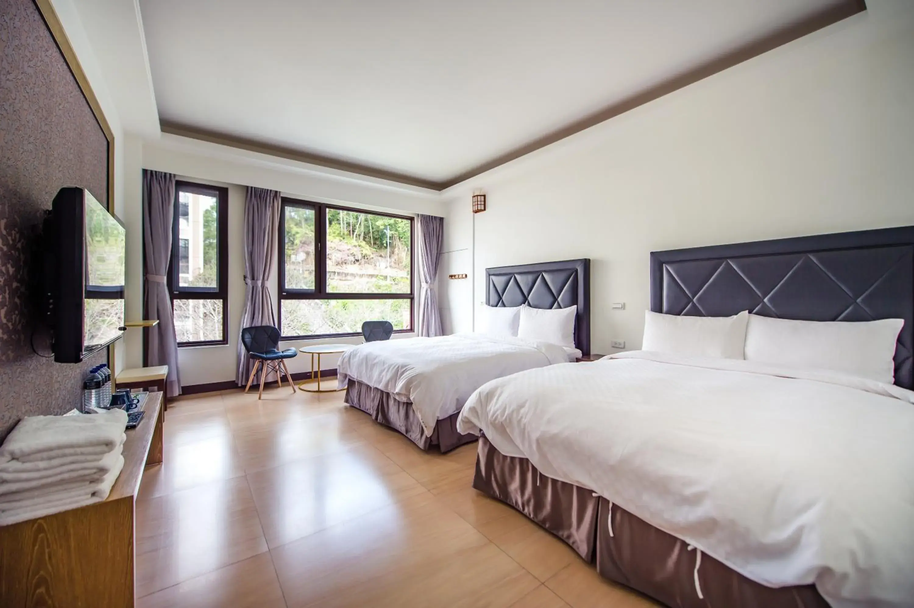 Quadruple Room with Garden View in Moonlake B&B Quadruple Room with Garden View in Moonlake B&B