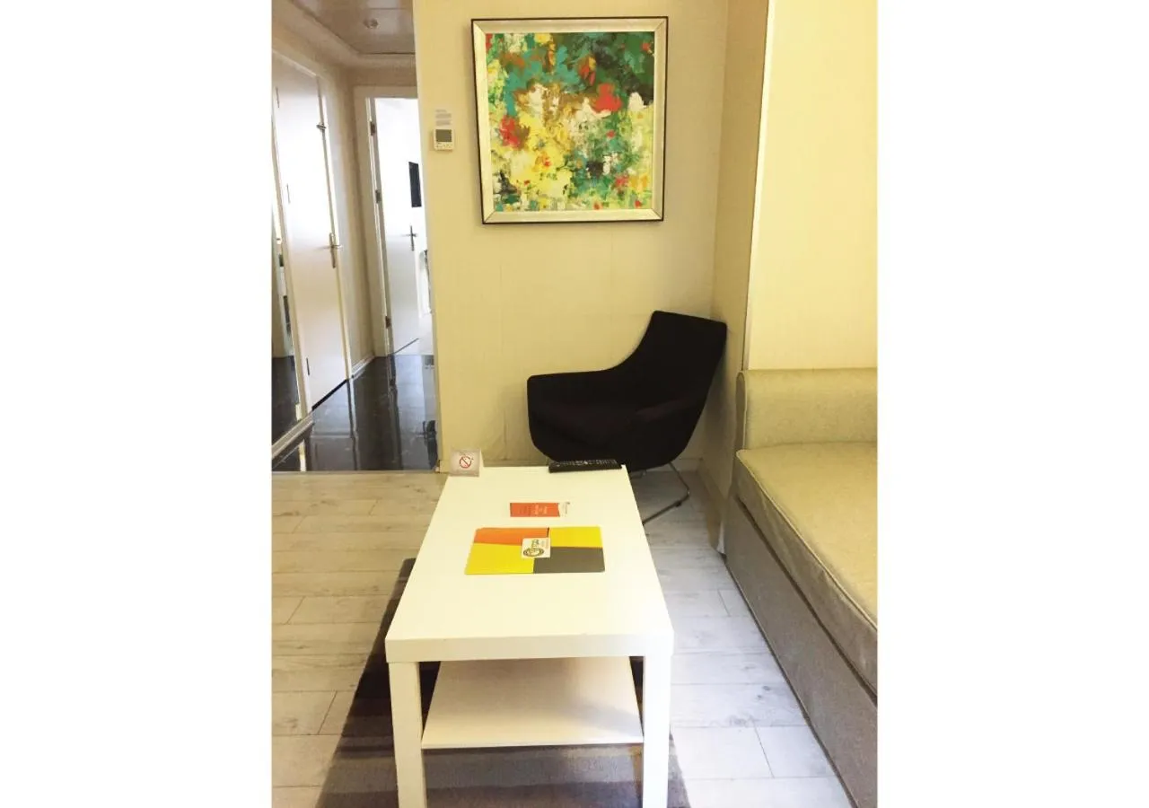 TV and multimedia in Tempo Suites Airport