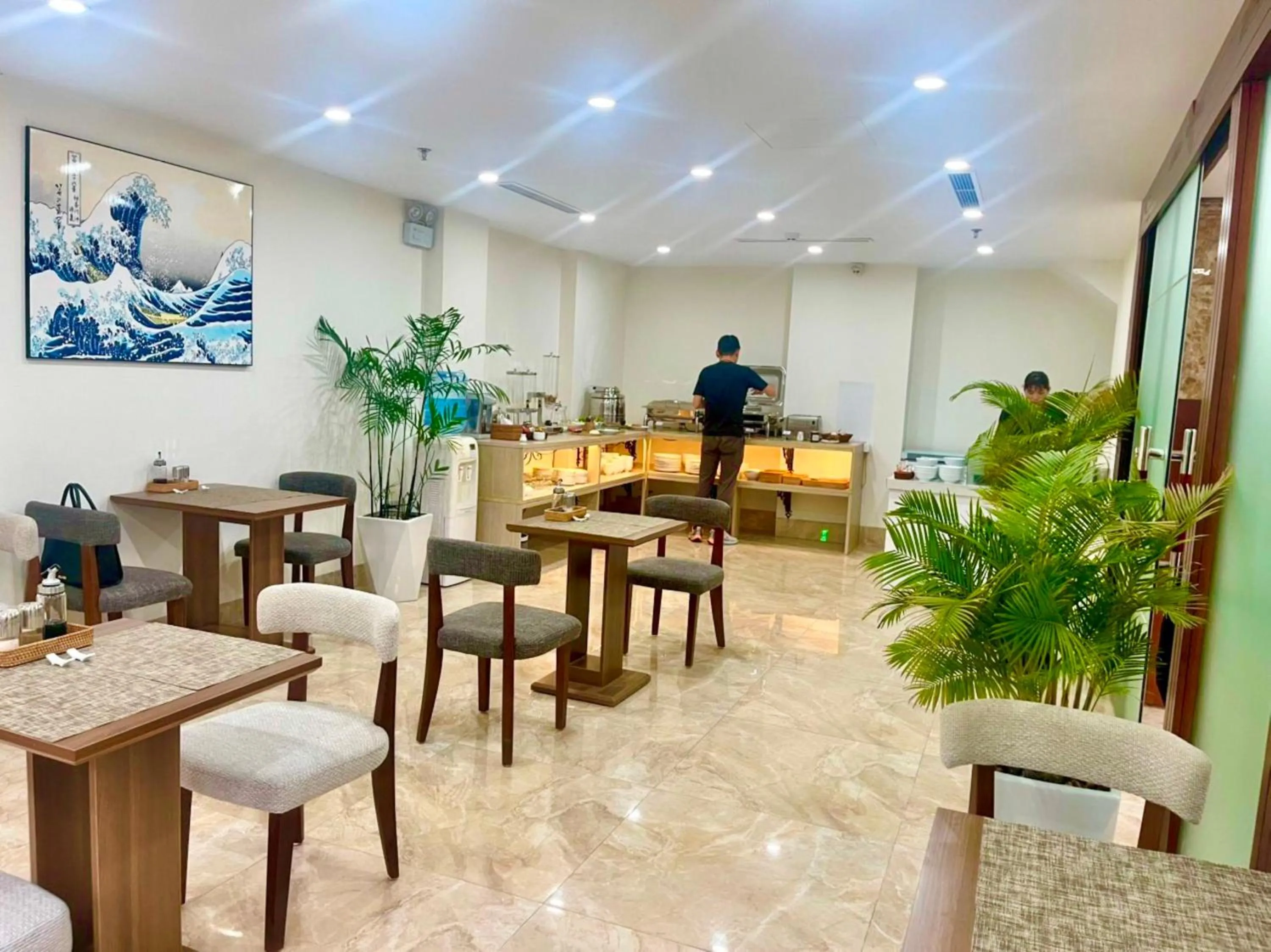 Restaurant/places to eat in HANA Stay