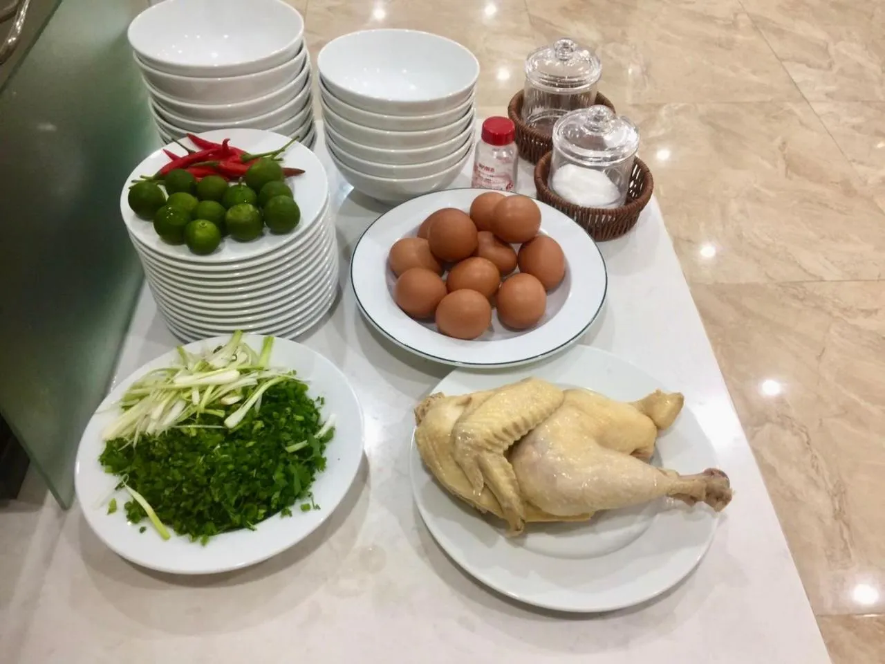 Food and drinks in HANA Stay