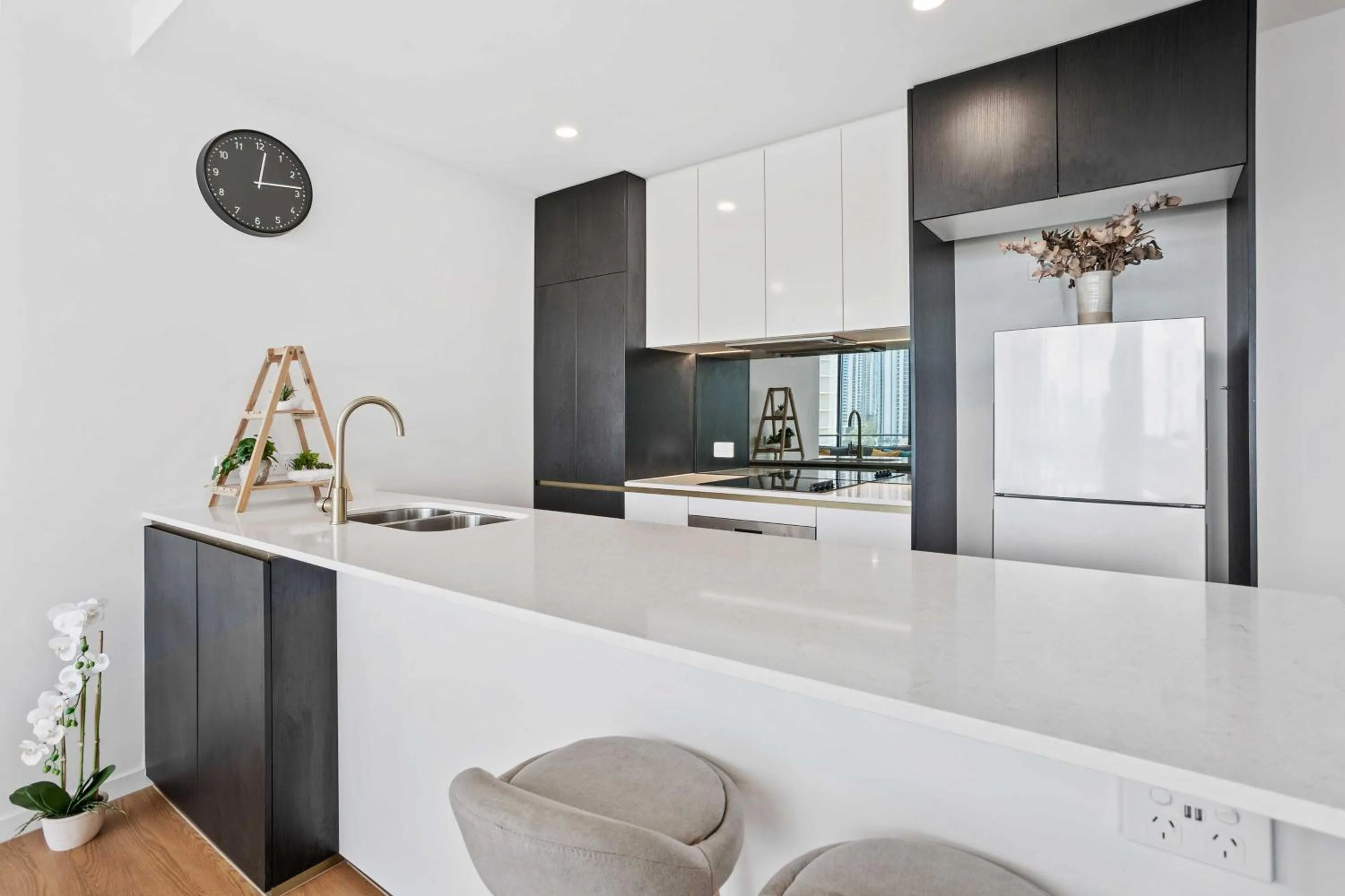 Kitchen or kitchenette in Peninsular Gold Coast