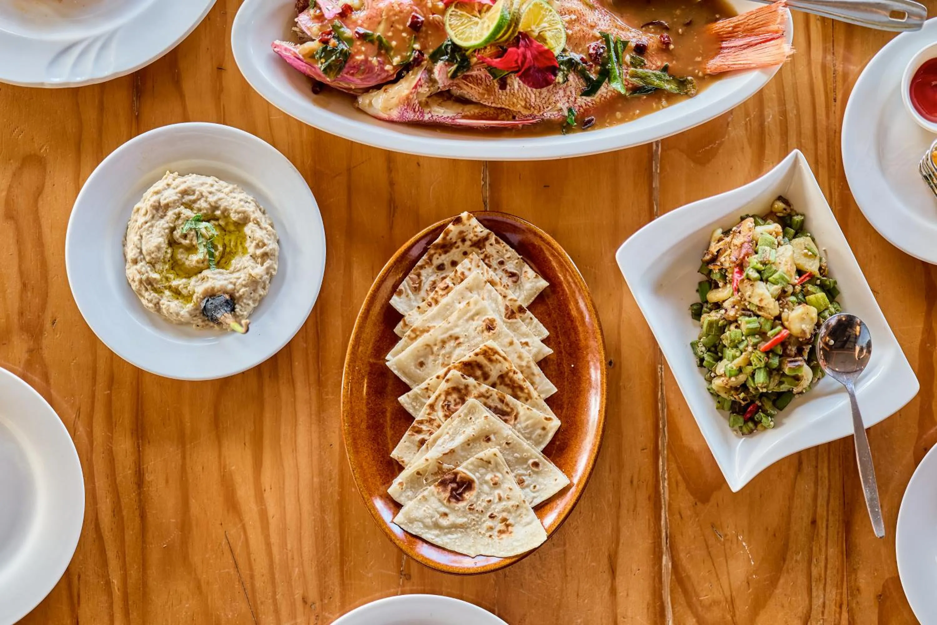 Food and drinks in Golden Point Resort