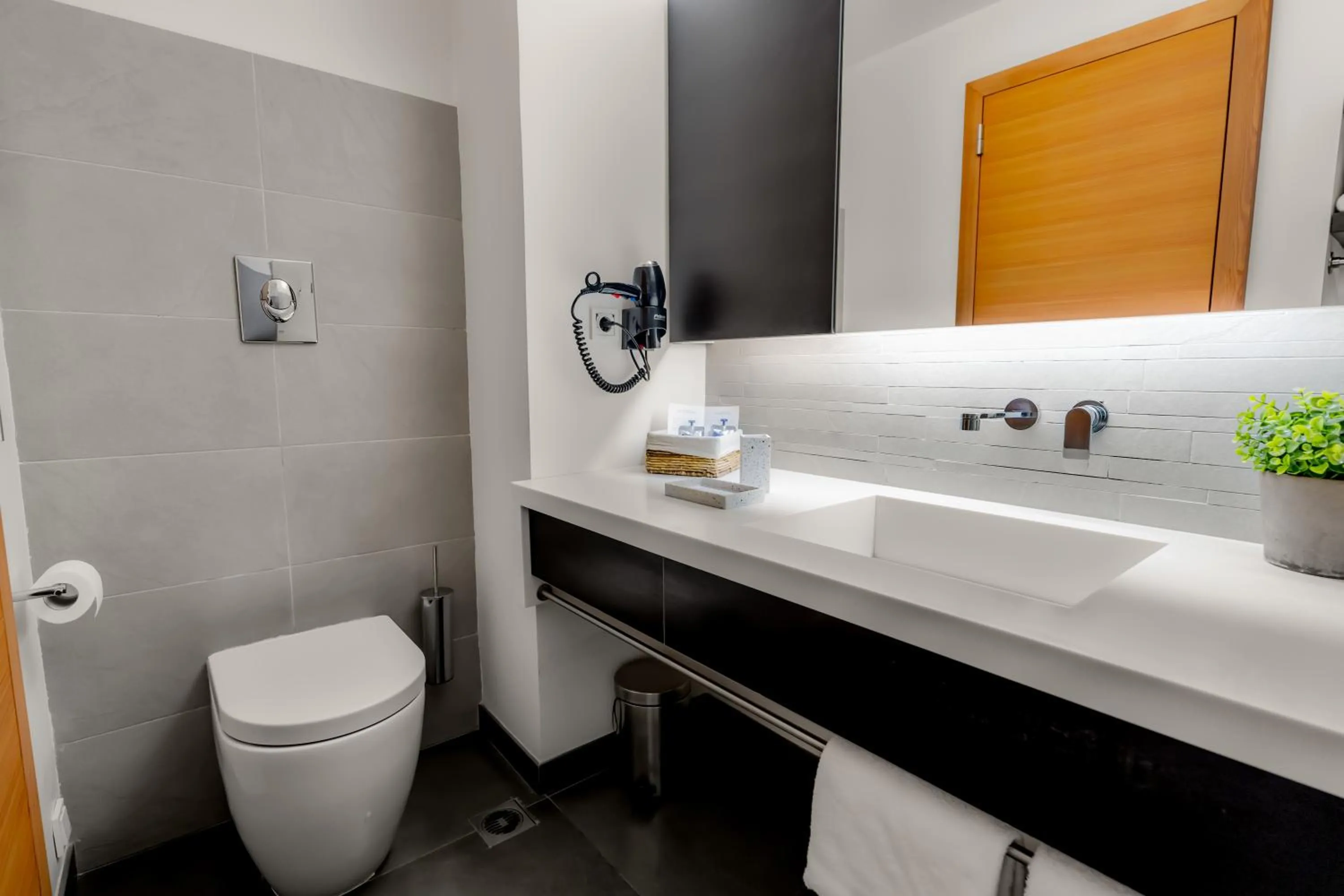 Toilet in Orizontes View Hotel