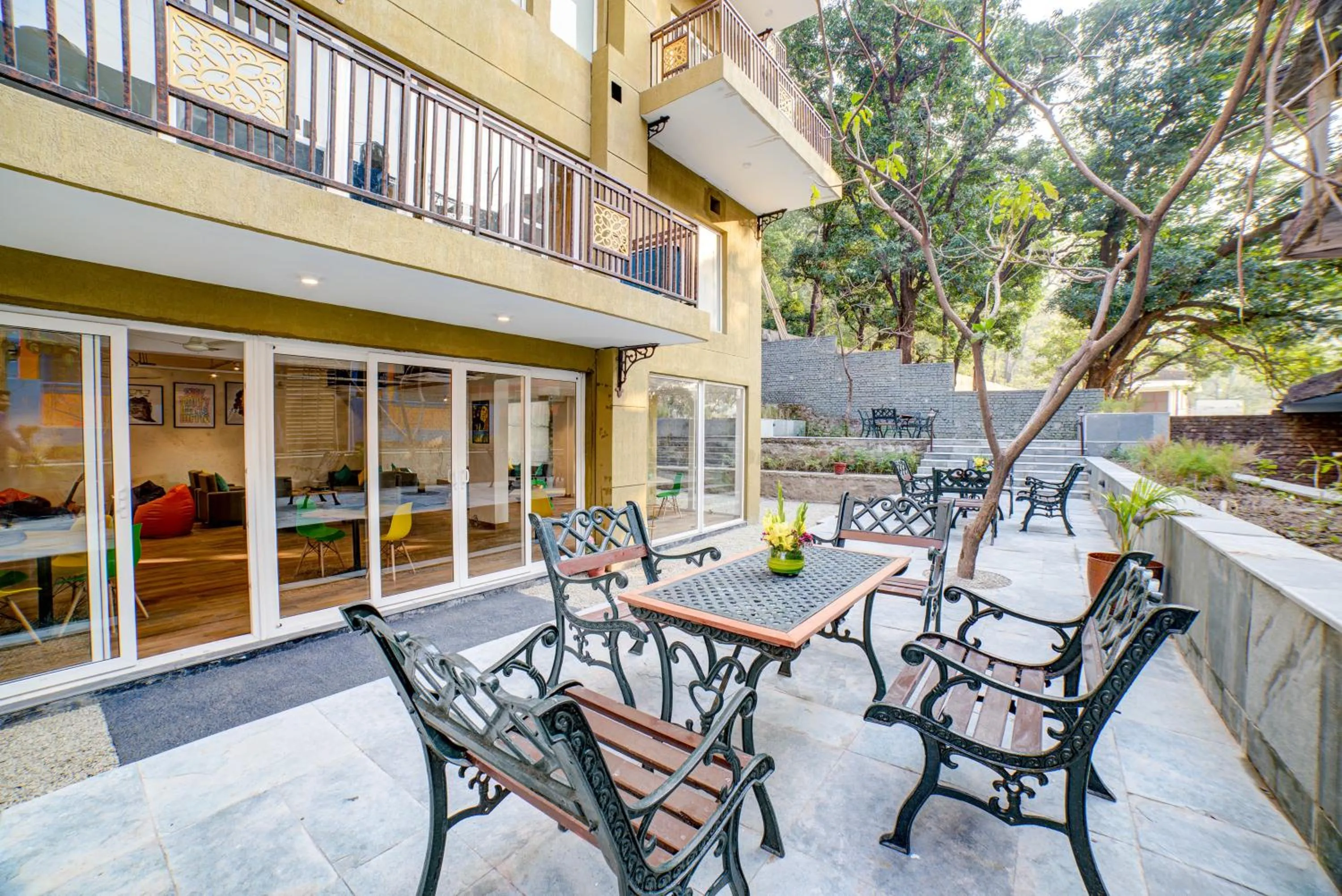 Seating area in Bedzzz Rishikesh by Leisure Hotels