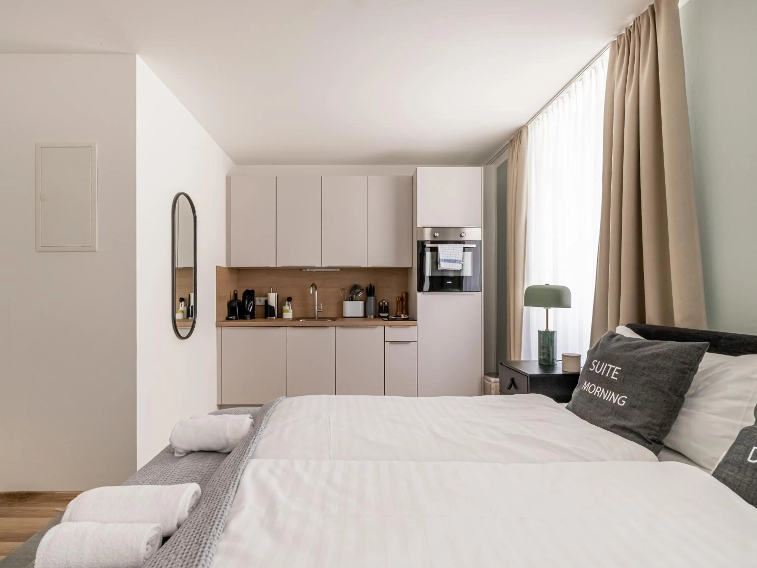 Bed in Limehome Villach Kirchenplatz