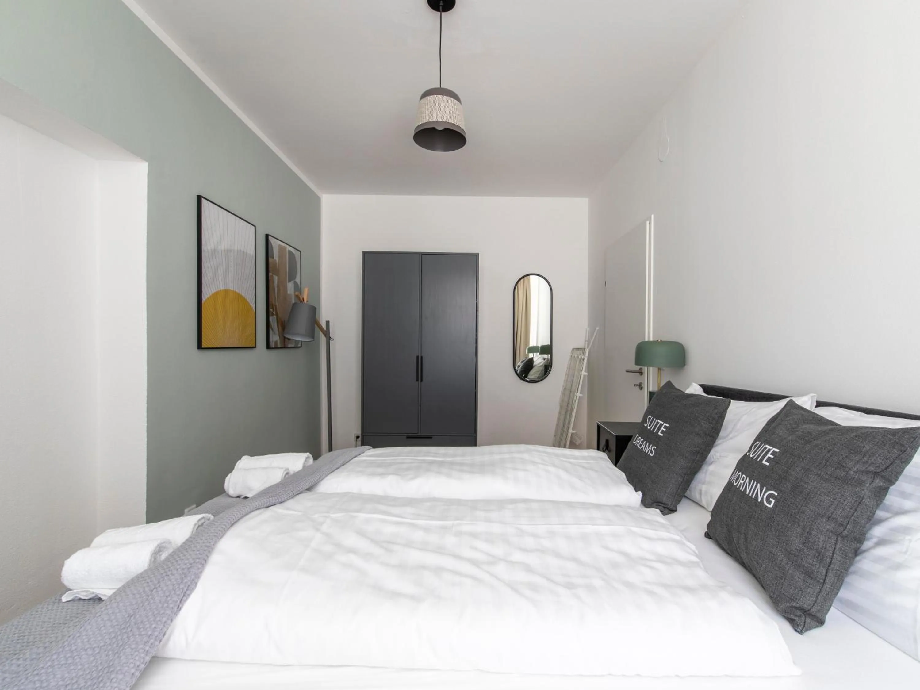 Bed in Limehome Villach Kirchenplatz