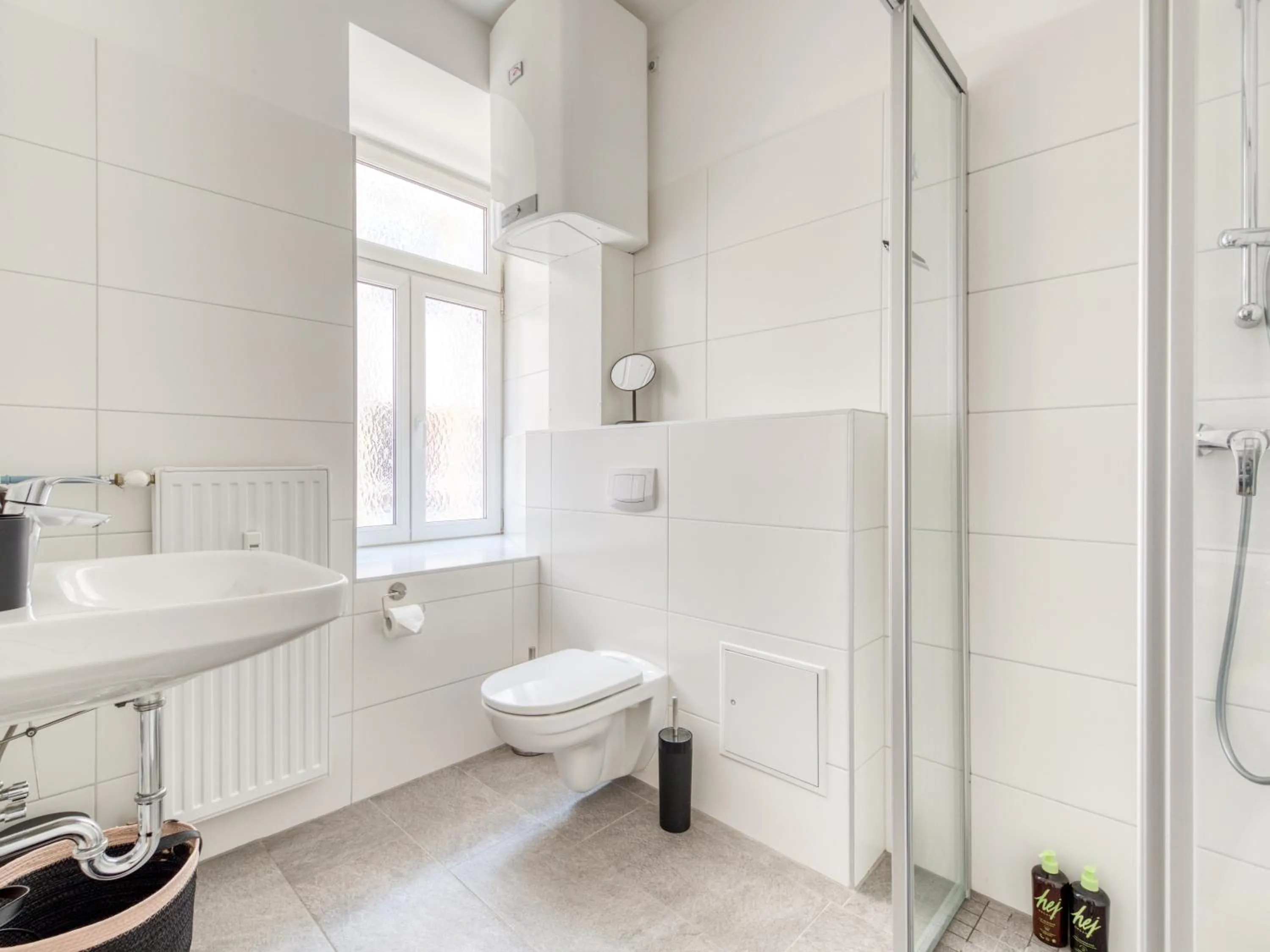 Shower in Limehome Villach Kirchenplatz