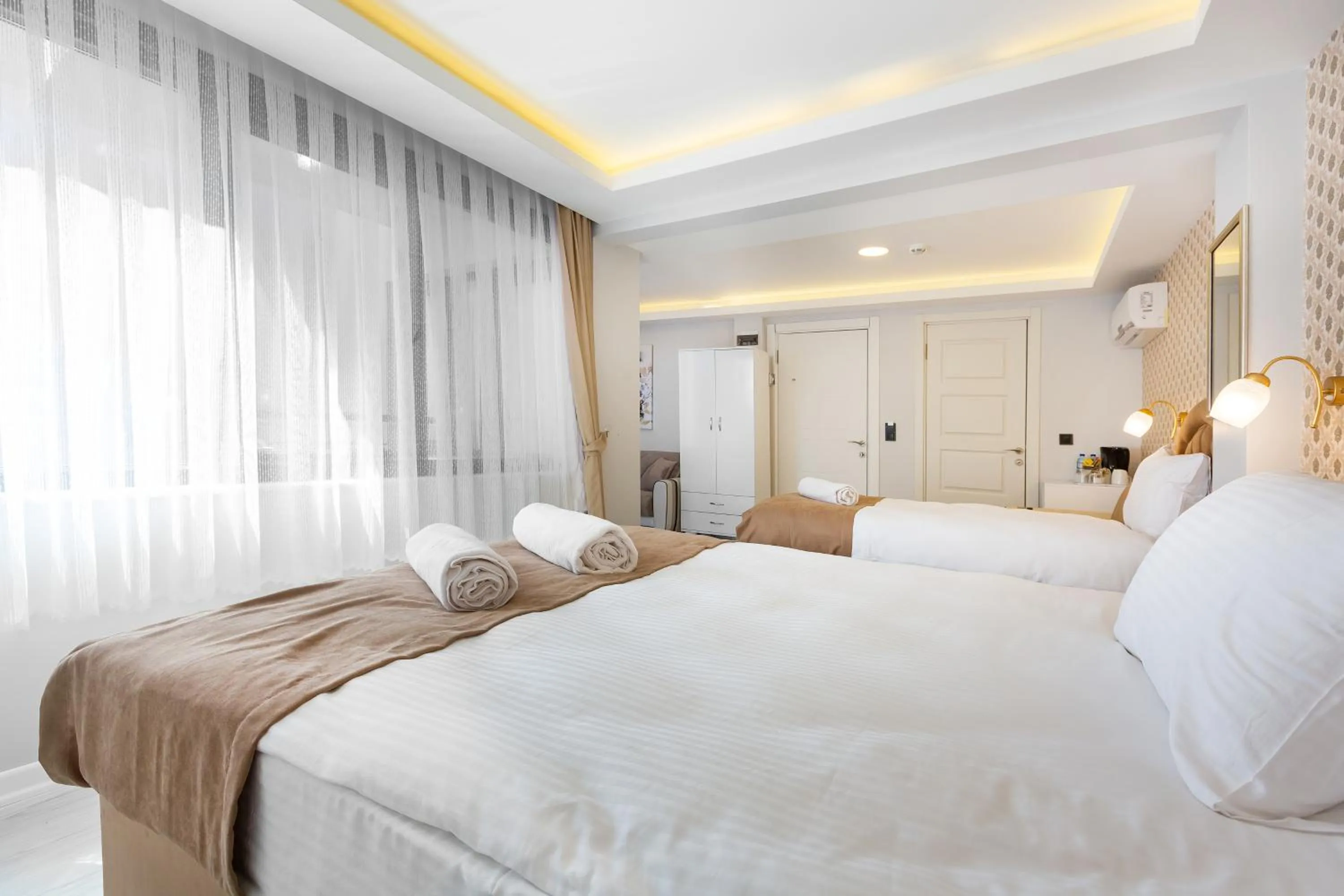 Bedroom, Bed in BLUE MARMARA SUITES