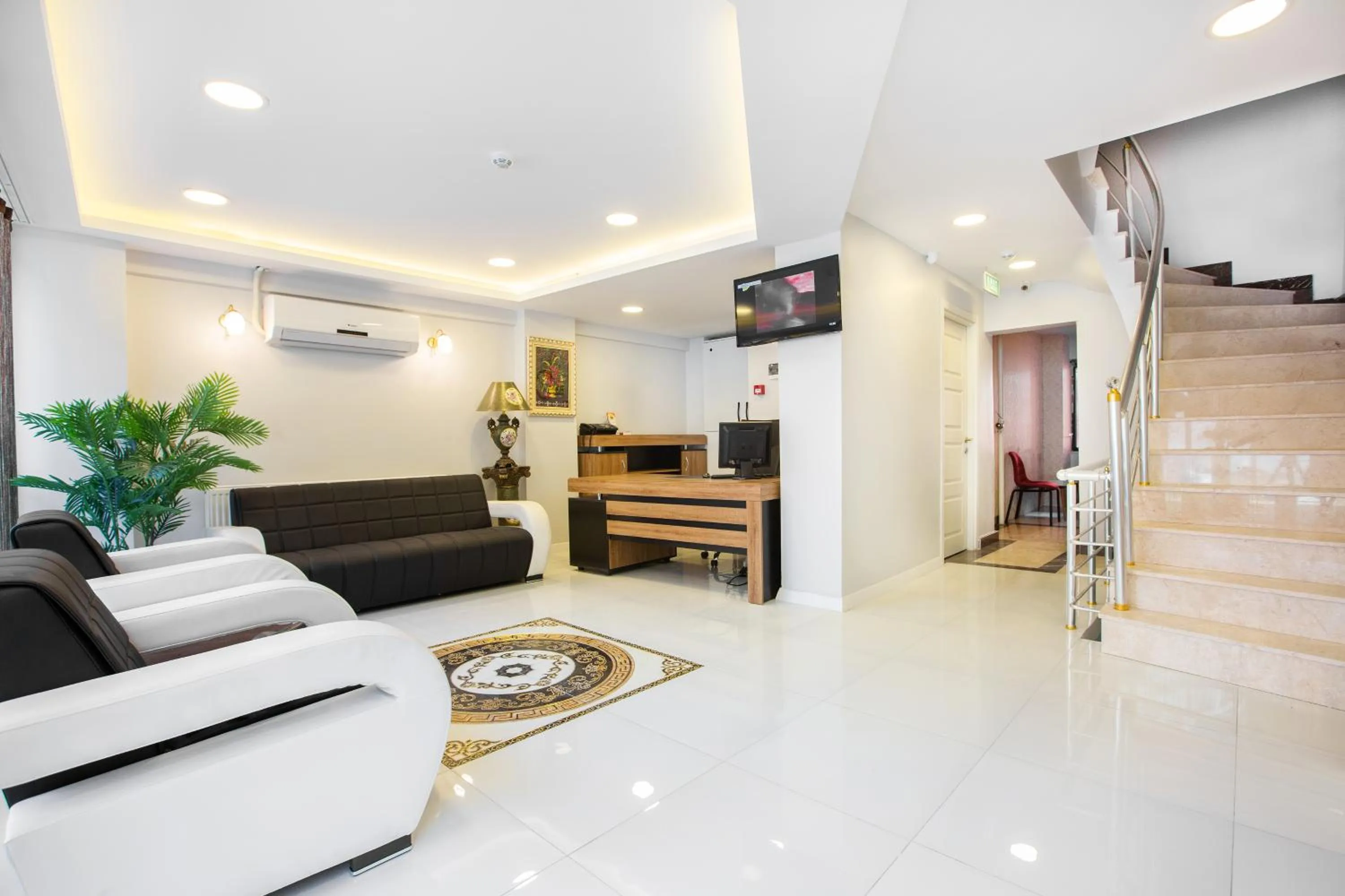 Lobby or reception in BLUE MARMARA SUITES