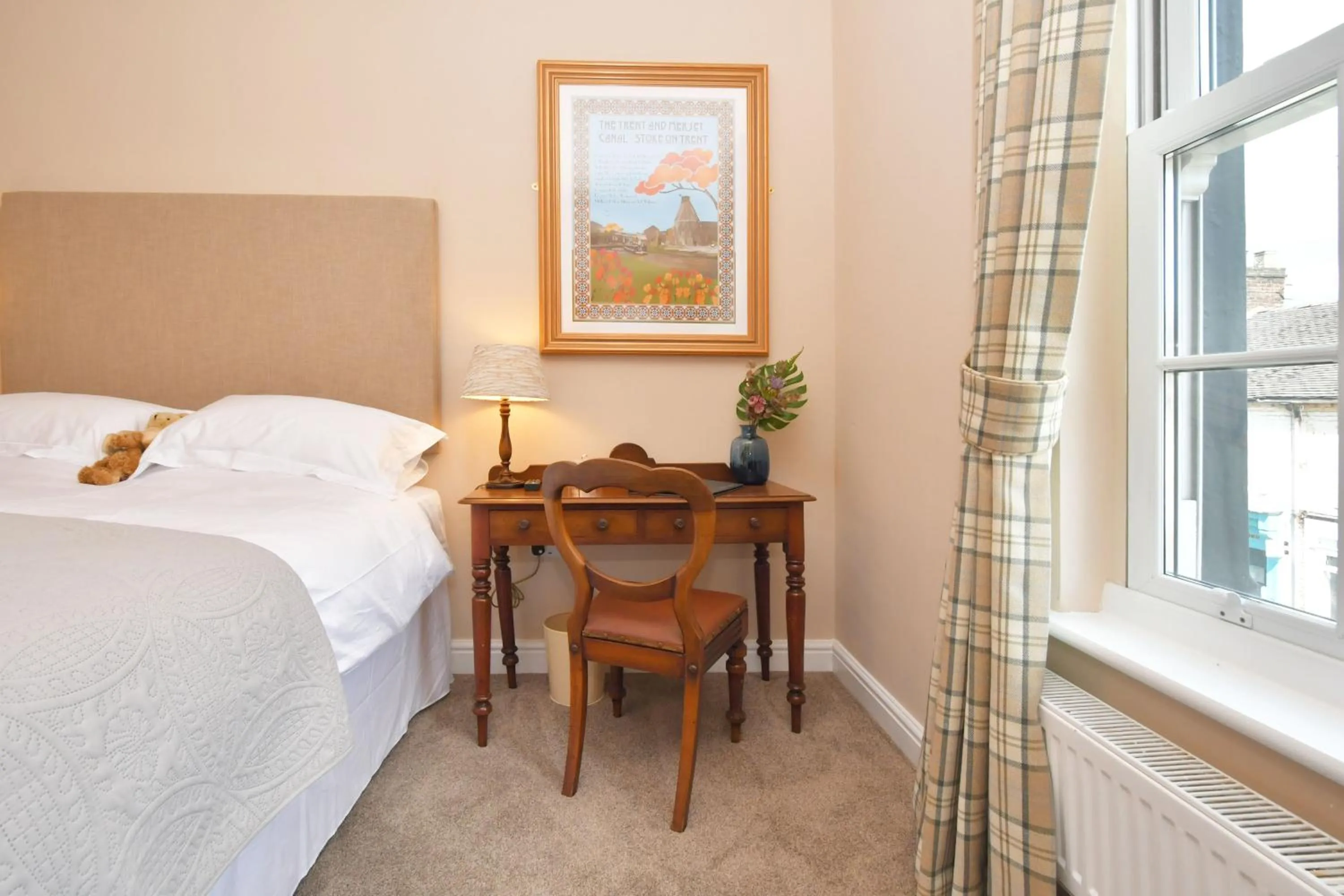 Decorative detail, Bed in The Sutherland Arms