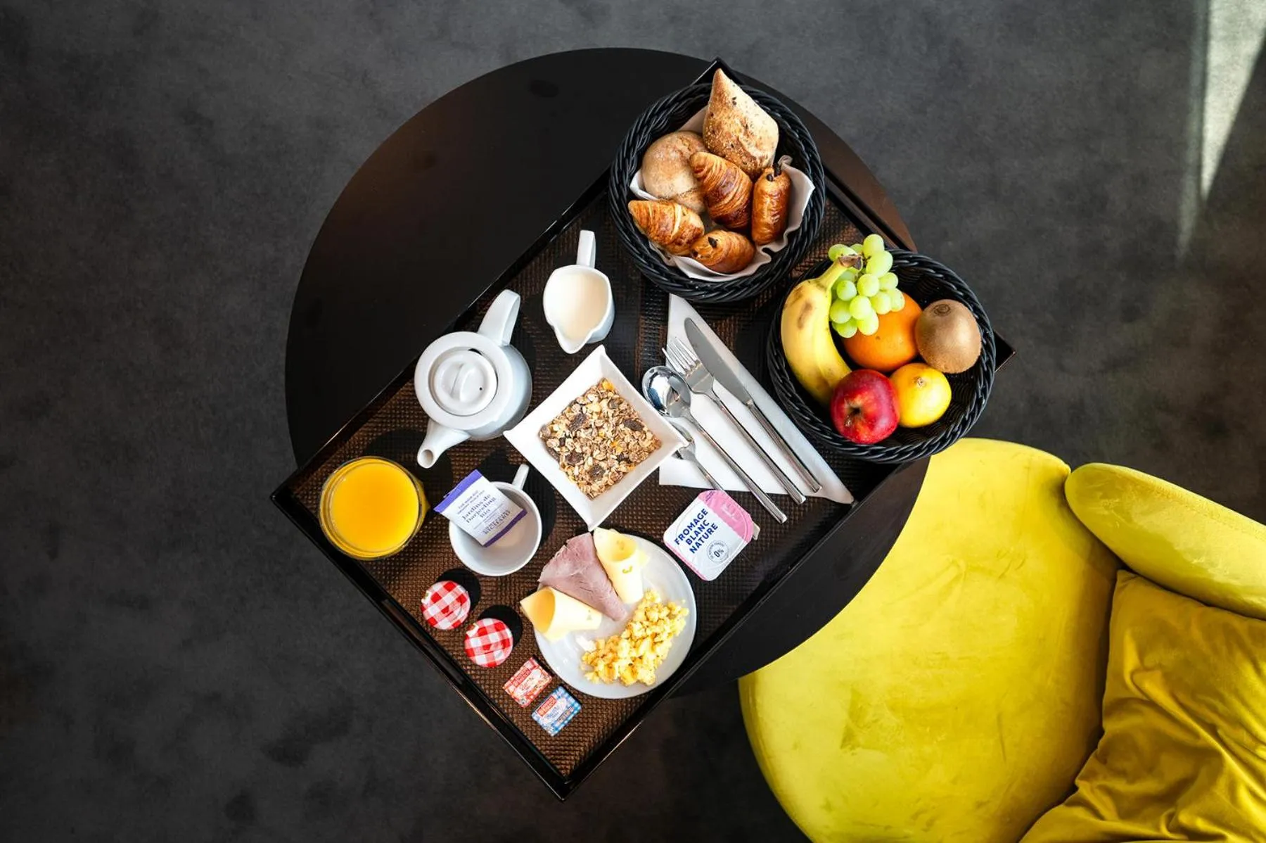 Breakfast in Nemea Appart Hotel Paris Levallois