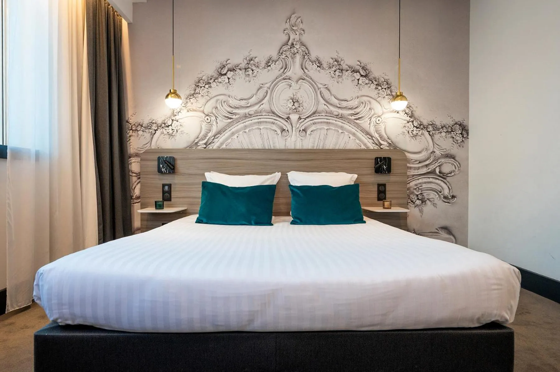 Photo of the whole room, Bed in Nemea Appart Hotel Paris Levallois