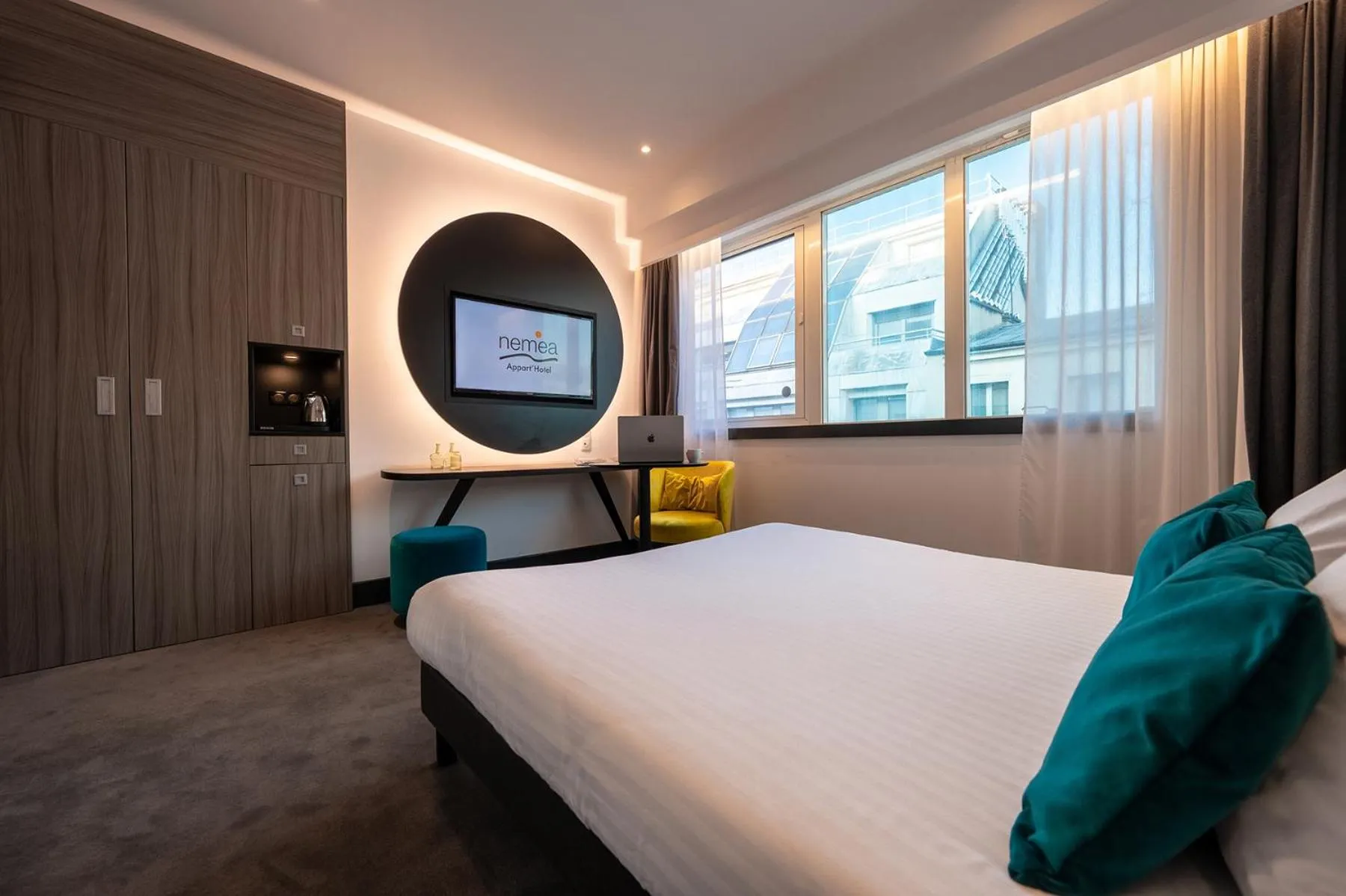 Bed in Nemea Appart Hotel Paris Levallois