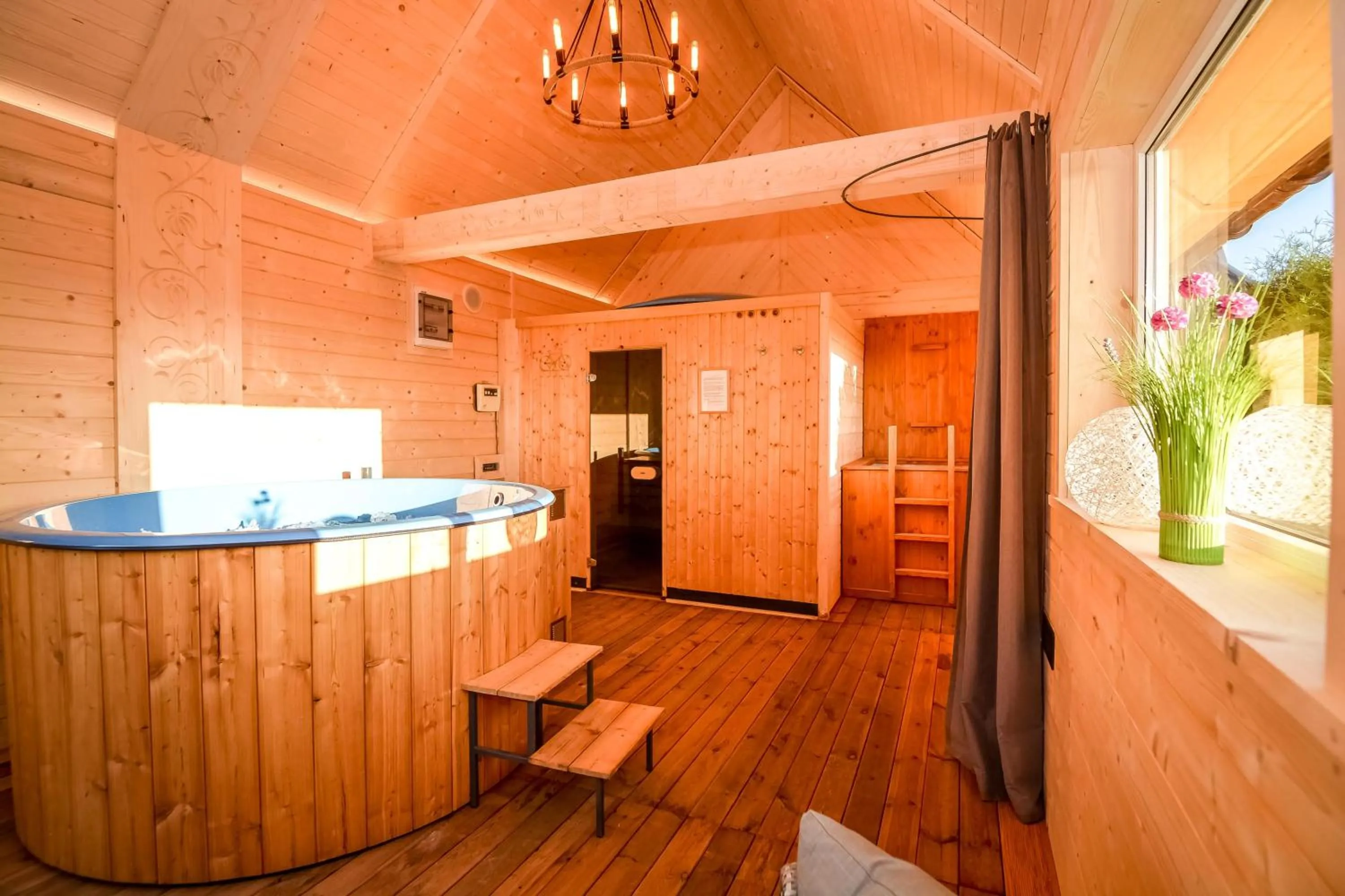 Hot Tub in Ośrodek Wypoczynkowy Bernadetta