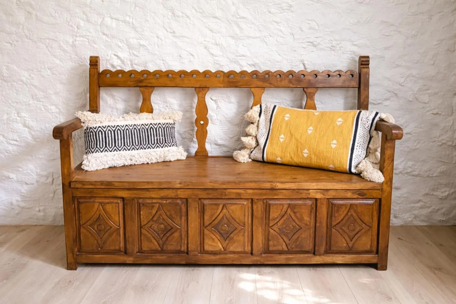 Photo of the whole room, Bed in Irin Hotel