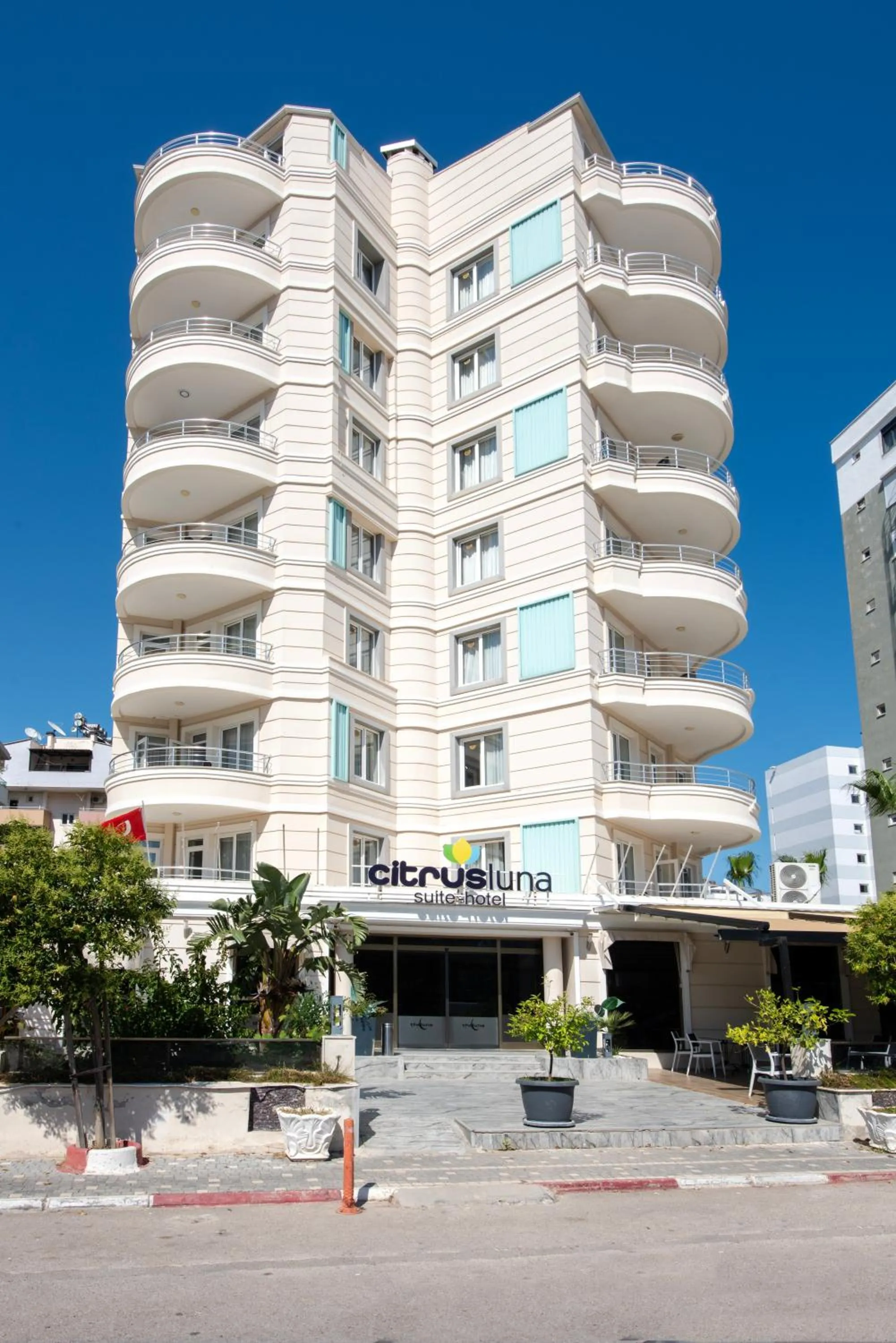 Neighbourhood in Citrus Luna Suite Hotel