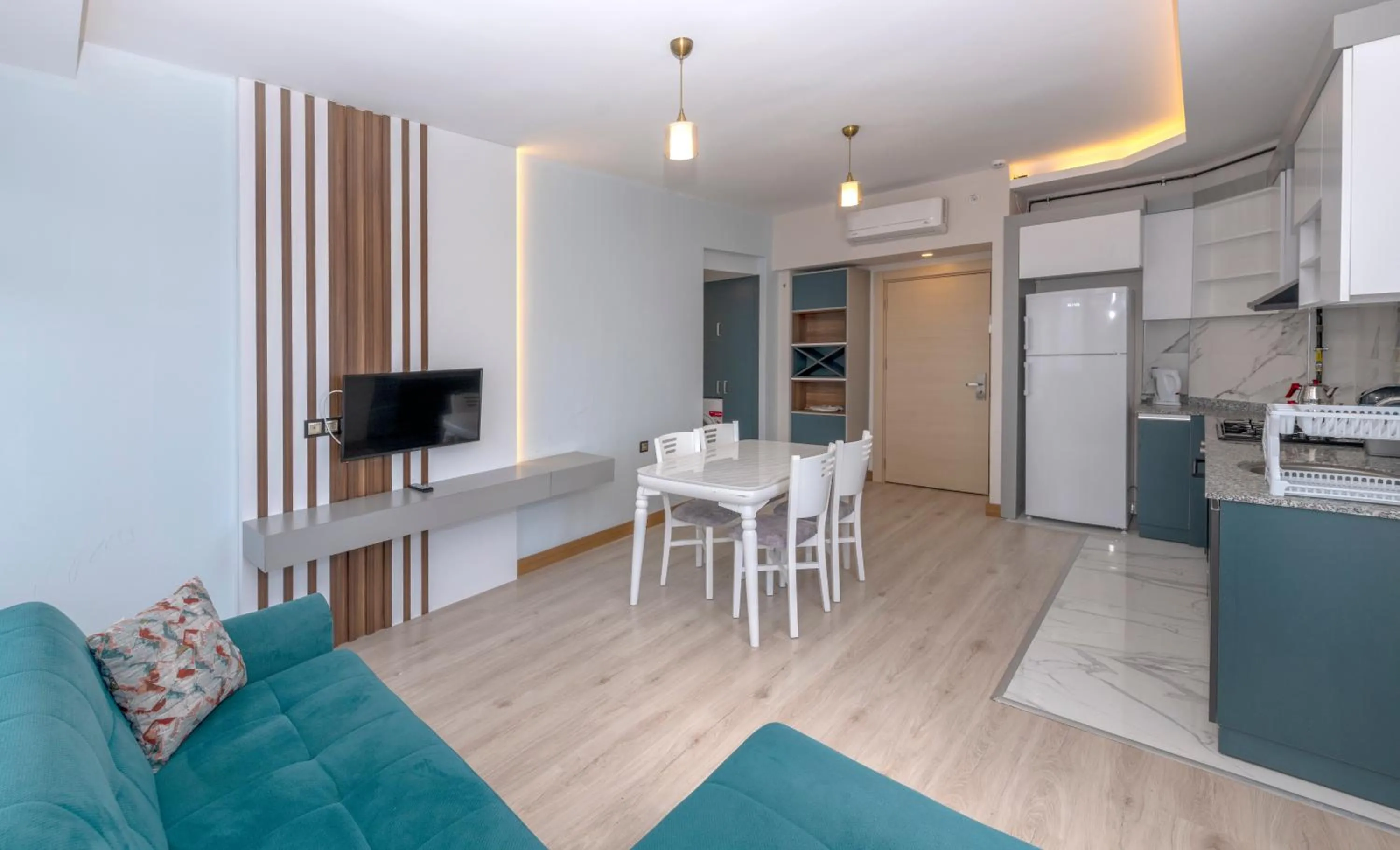 Deluxe Suite in Citrus Luna Suite Hotel