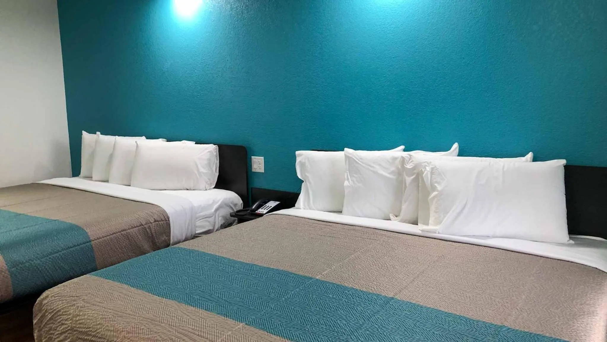 Bed in Motel 6-Temple, TX