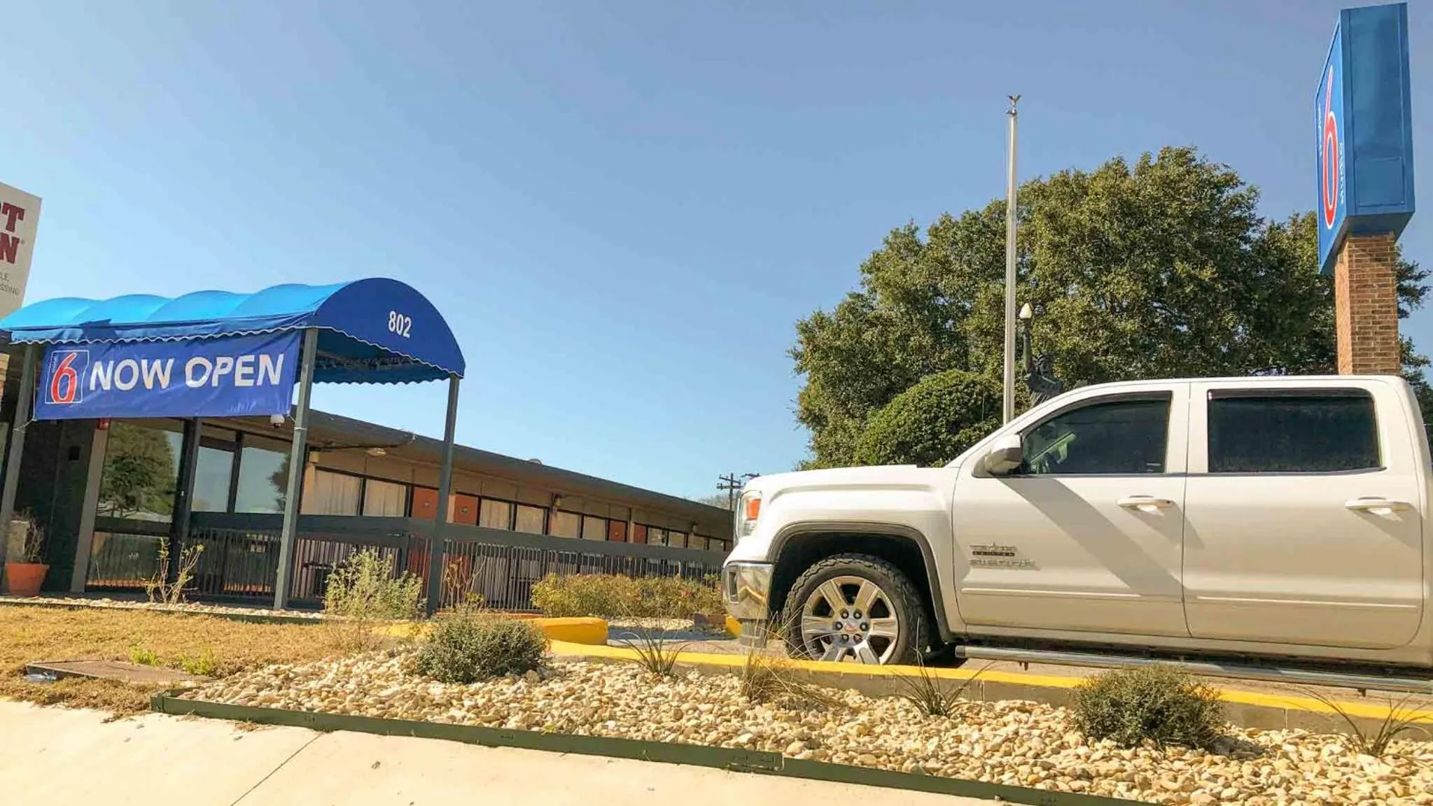 Parking in Motel 6-Temple, TX