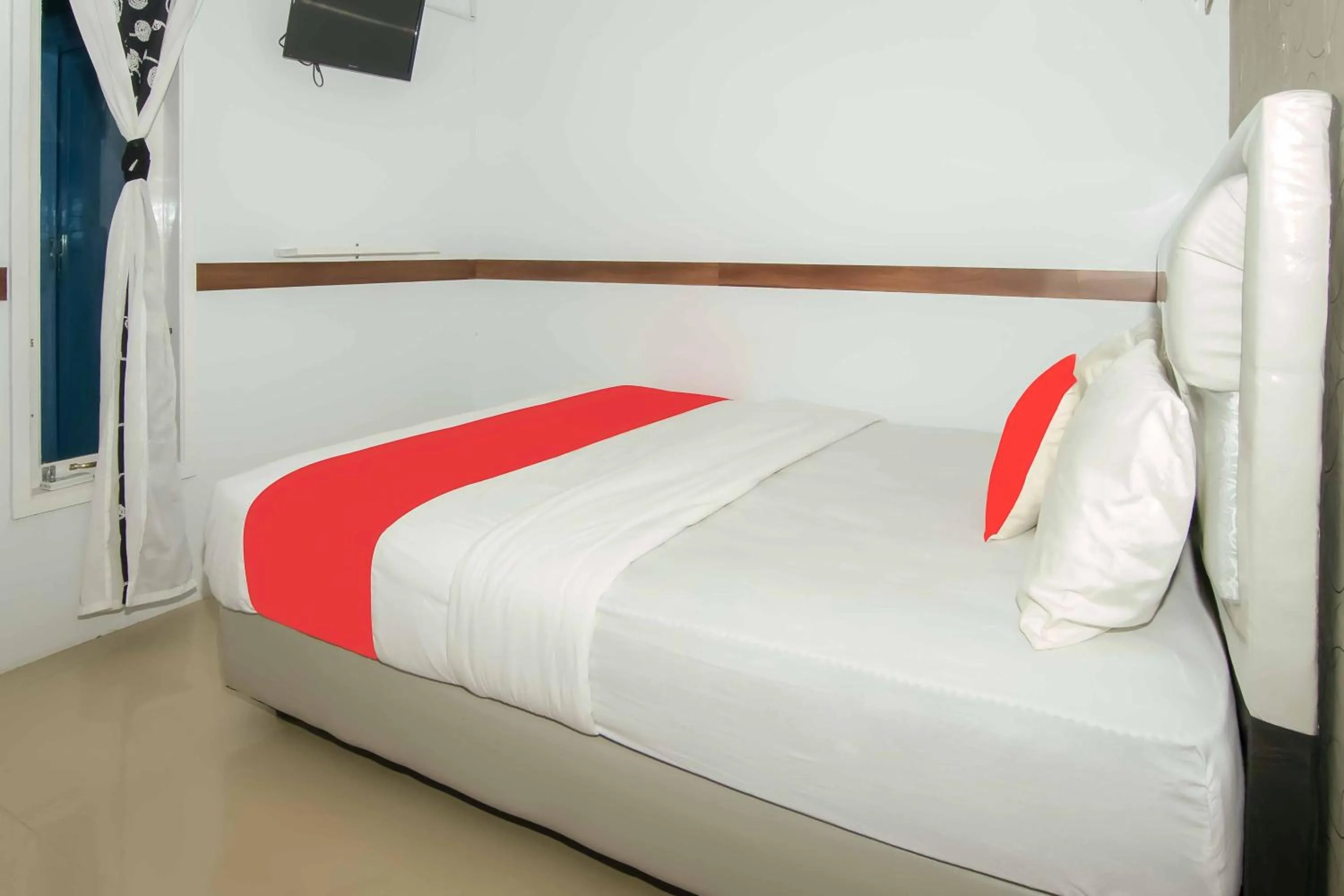 Bedroom, Bed in Zazadior Residence Syariah near Pantai Padang Mitra RedDoorz