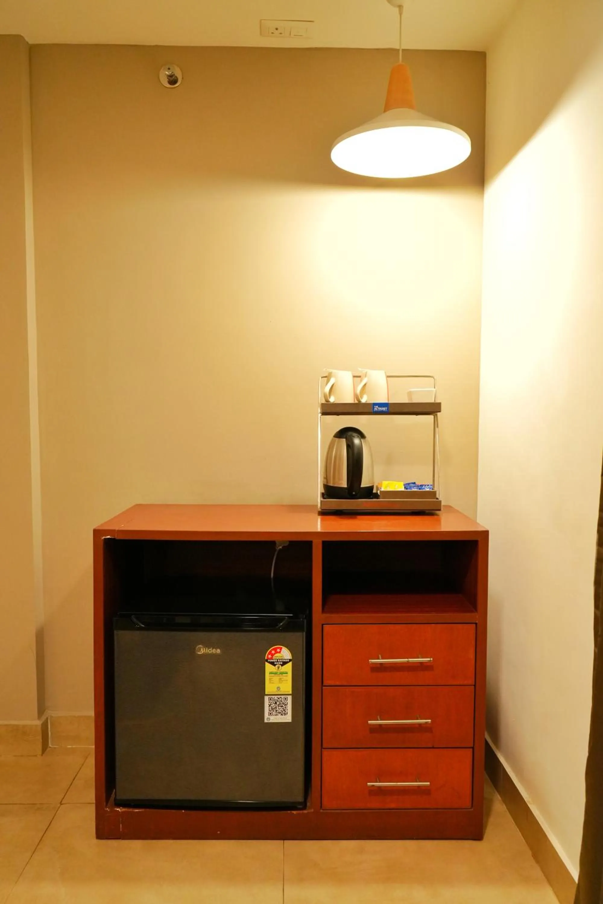 Coffee/tea facilities in The Altruist Hotel Whitefield