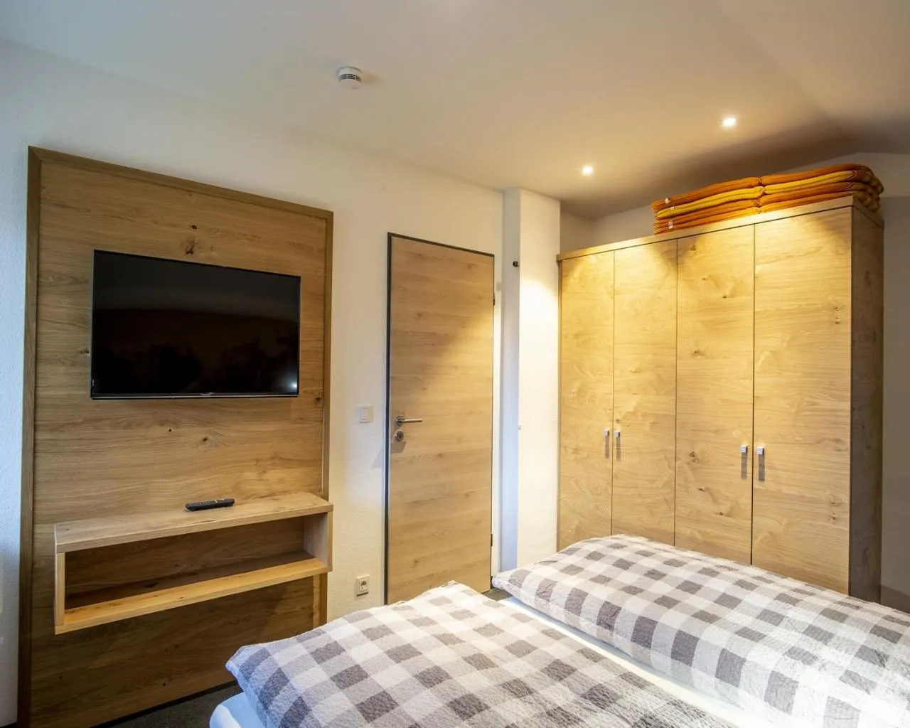 Decorative detail, Bed in Gästehaus Boersch