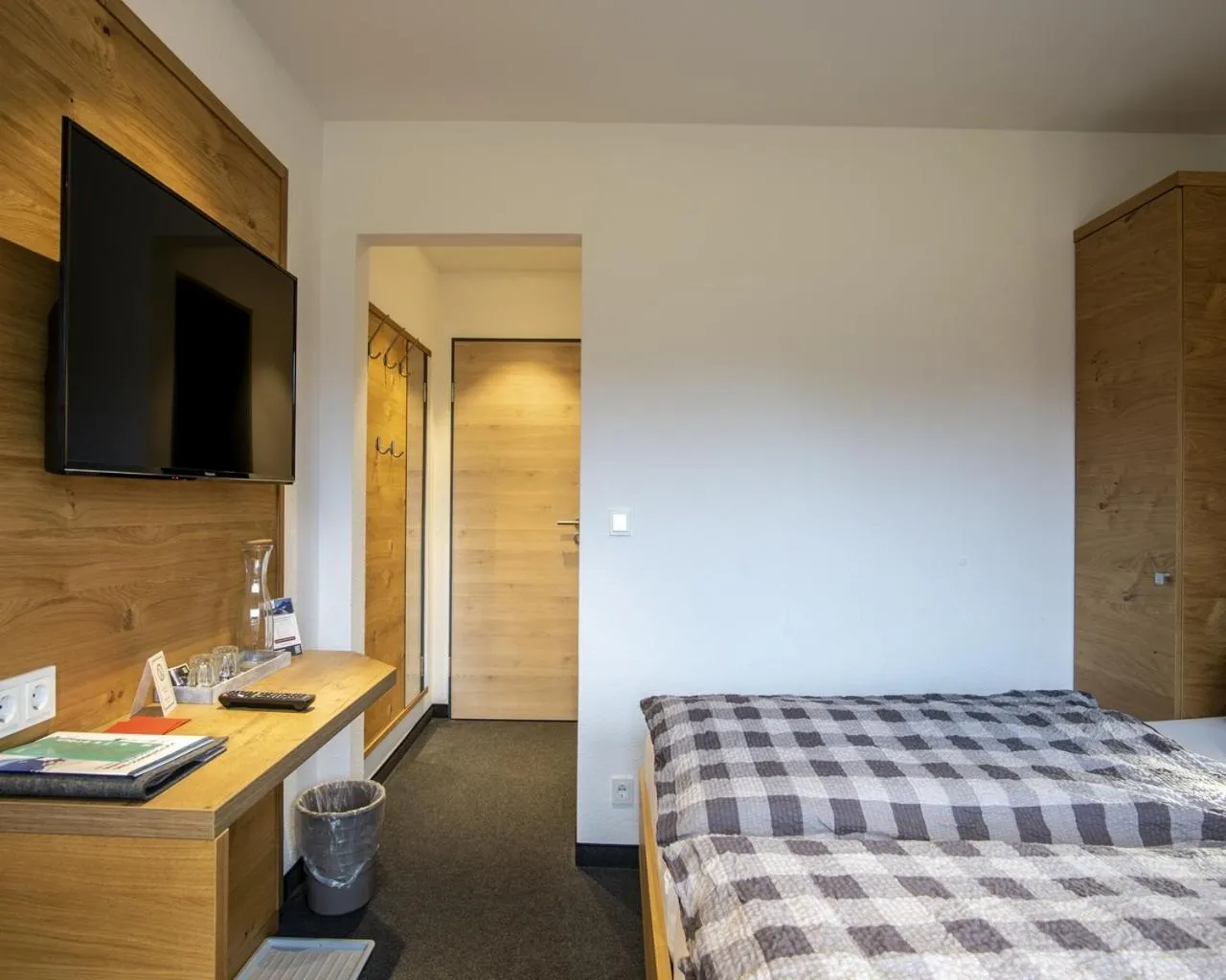 Decorative detail, Bed in Gästehaus Boersch