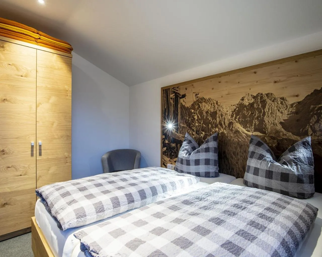 Photo of the whole room, Bed in Gästehaus Boersch