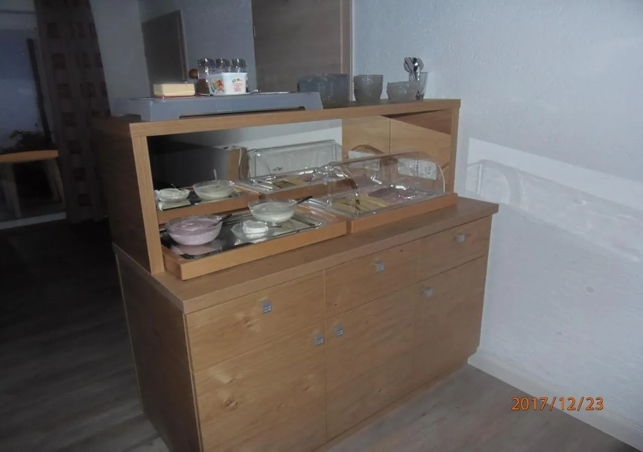 Buffet breakfast in Gästehaus Boersch