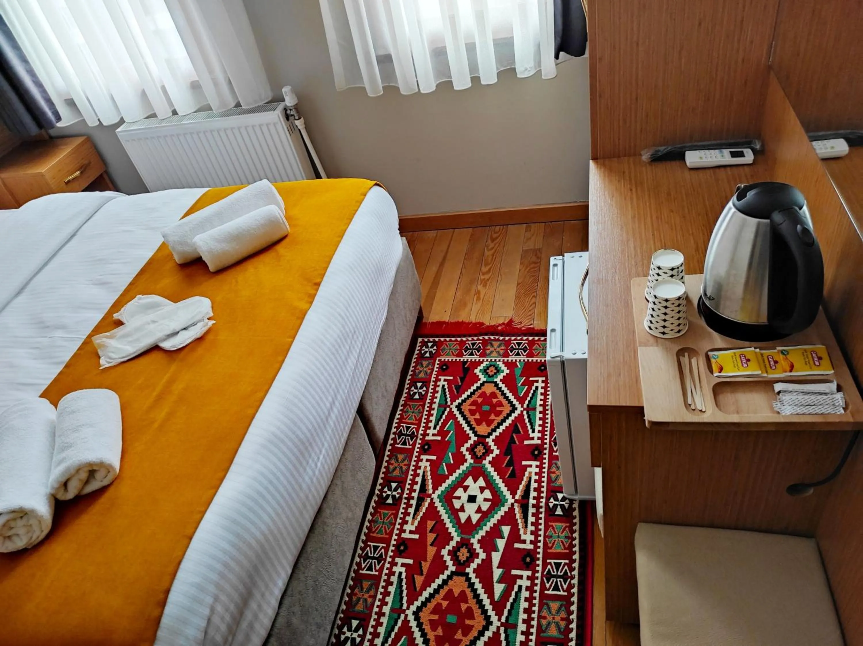 Coffee/tea facilities, Bed in Lebon Hotel Old City