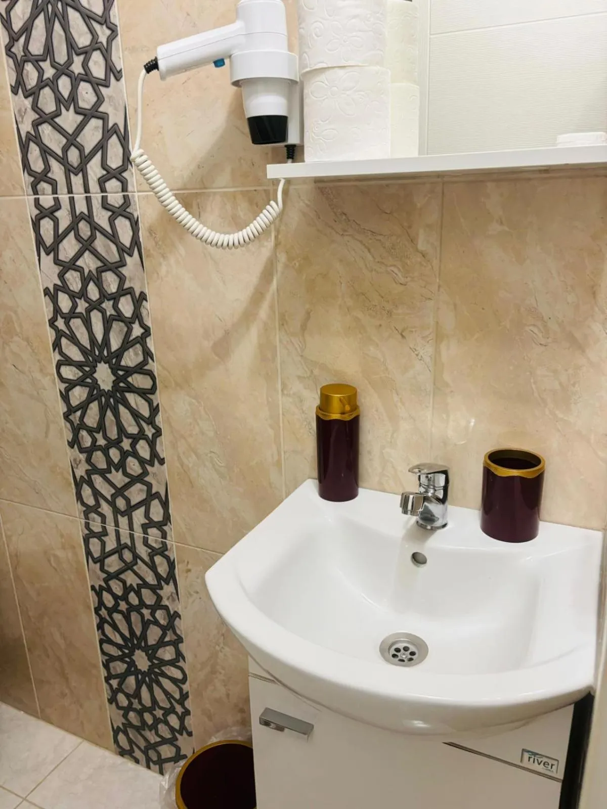 Bathroom in Lebon Hotel Old City